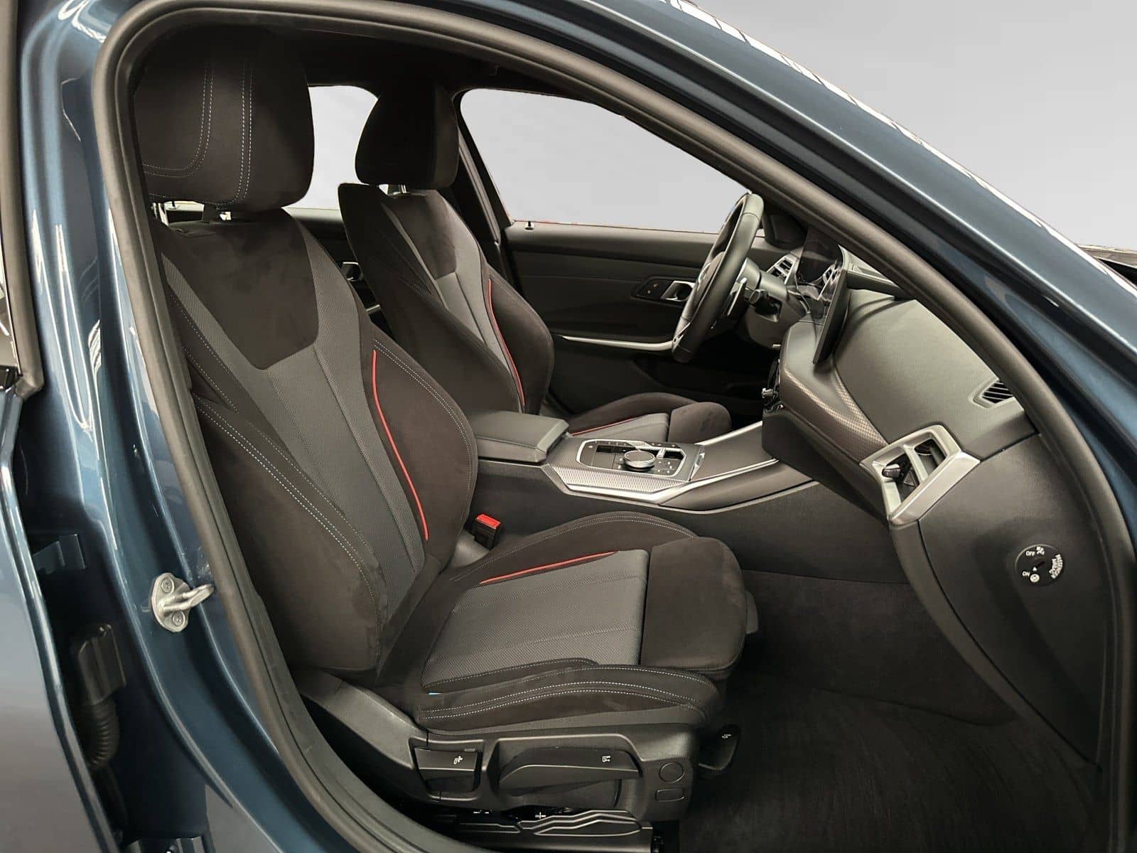 BMW 330i xDrive Touring Allrad|M Sport|Stop&Go|HiFi foto 8