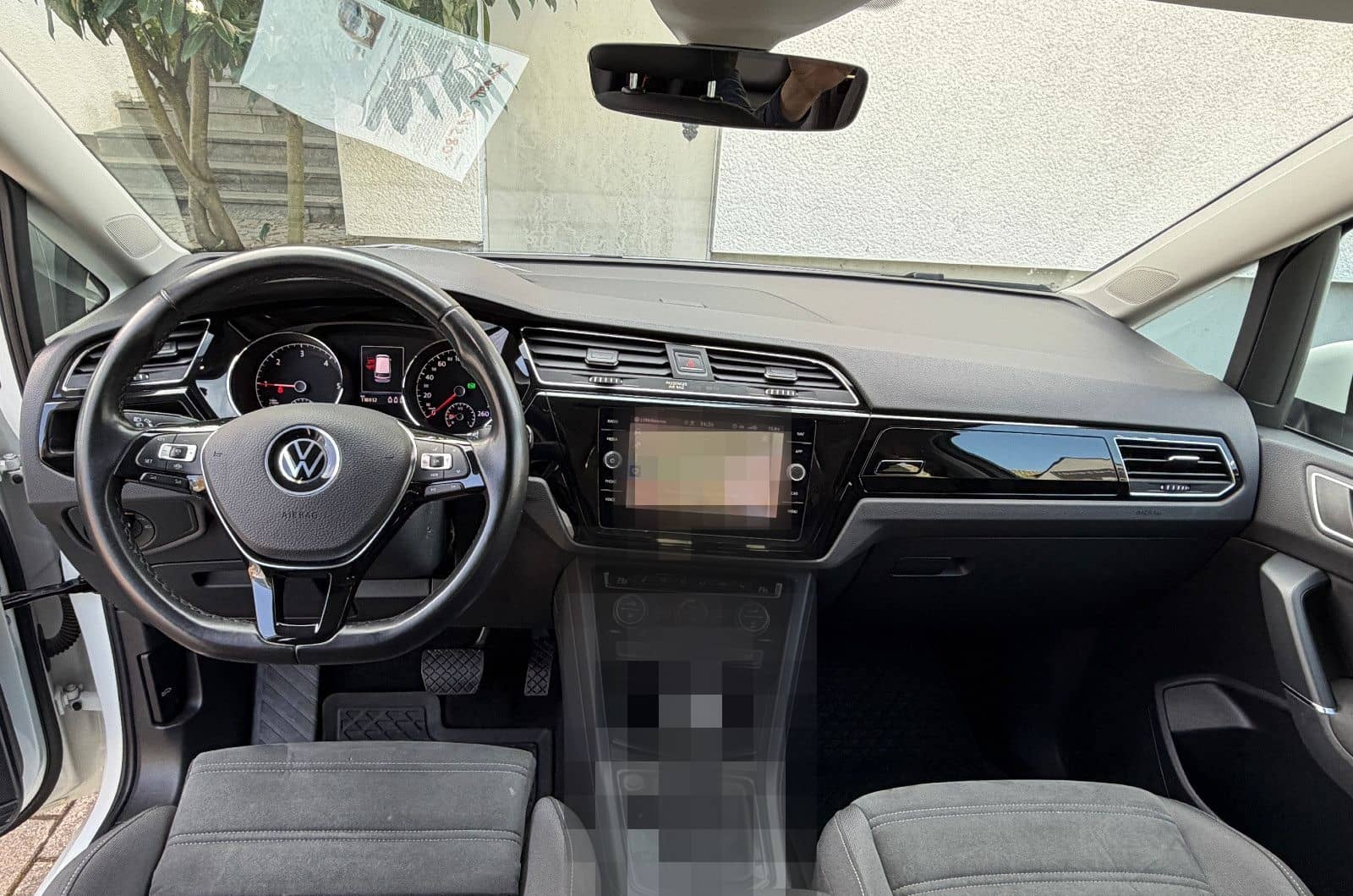 Volkswagen Touran 2.0 TDI SCR DSG Highline 1.Hand ACC foto 12