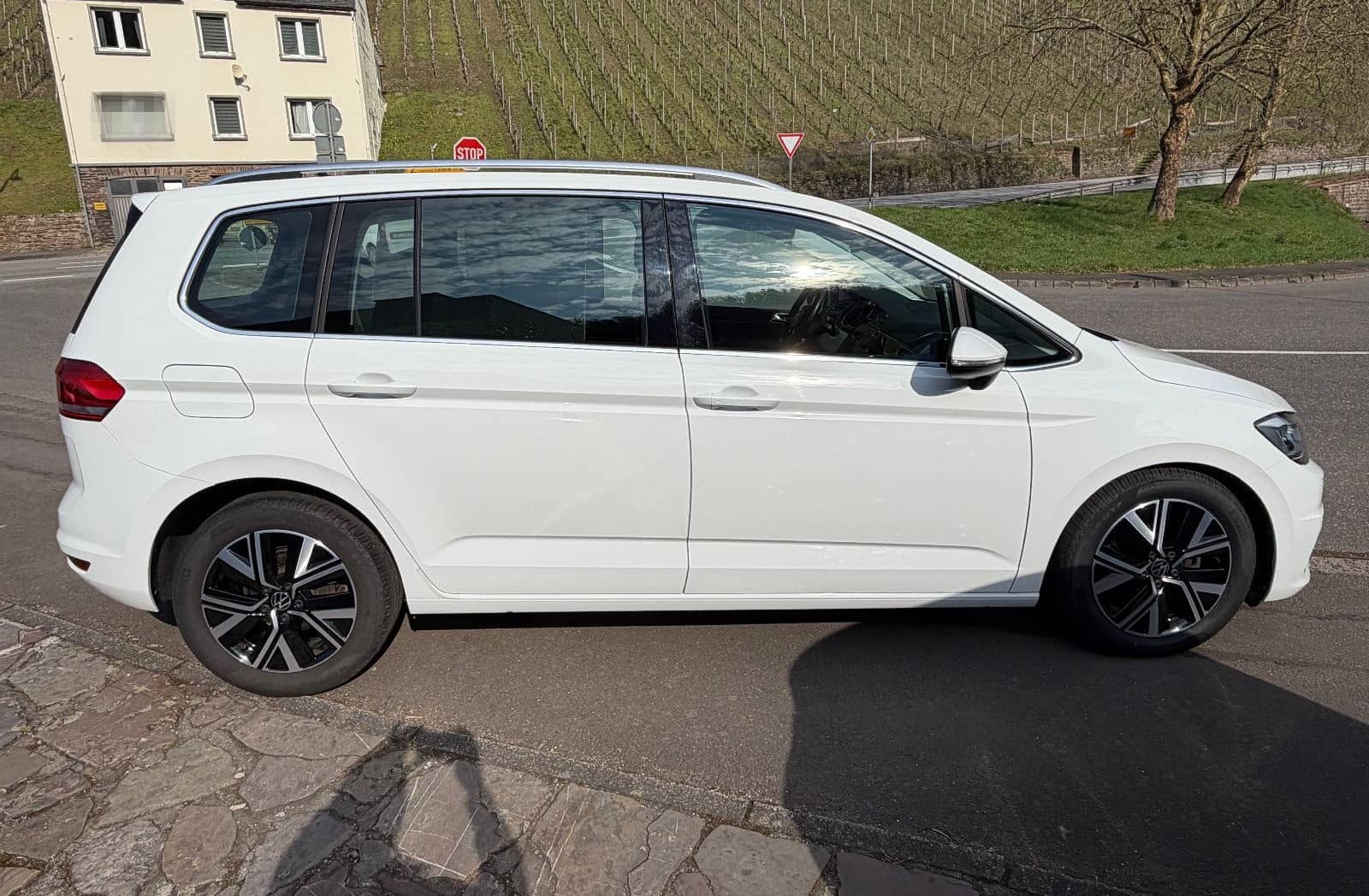 Volkswagen Touran 2.0 TDI SCR DSG Highline 1.Hand ACC foto 6