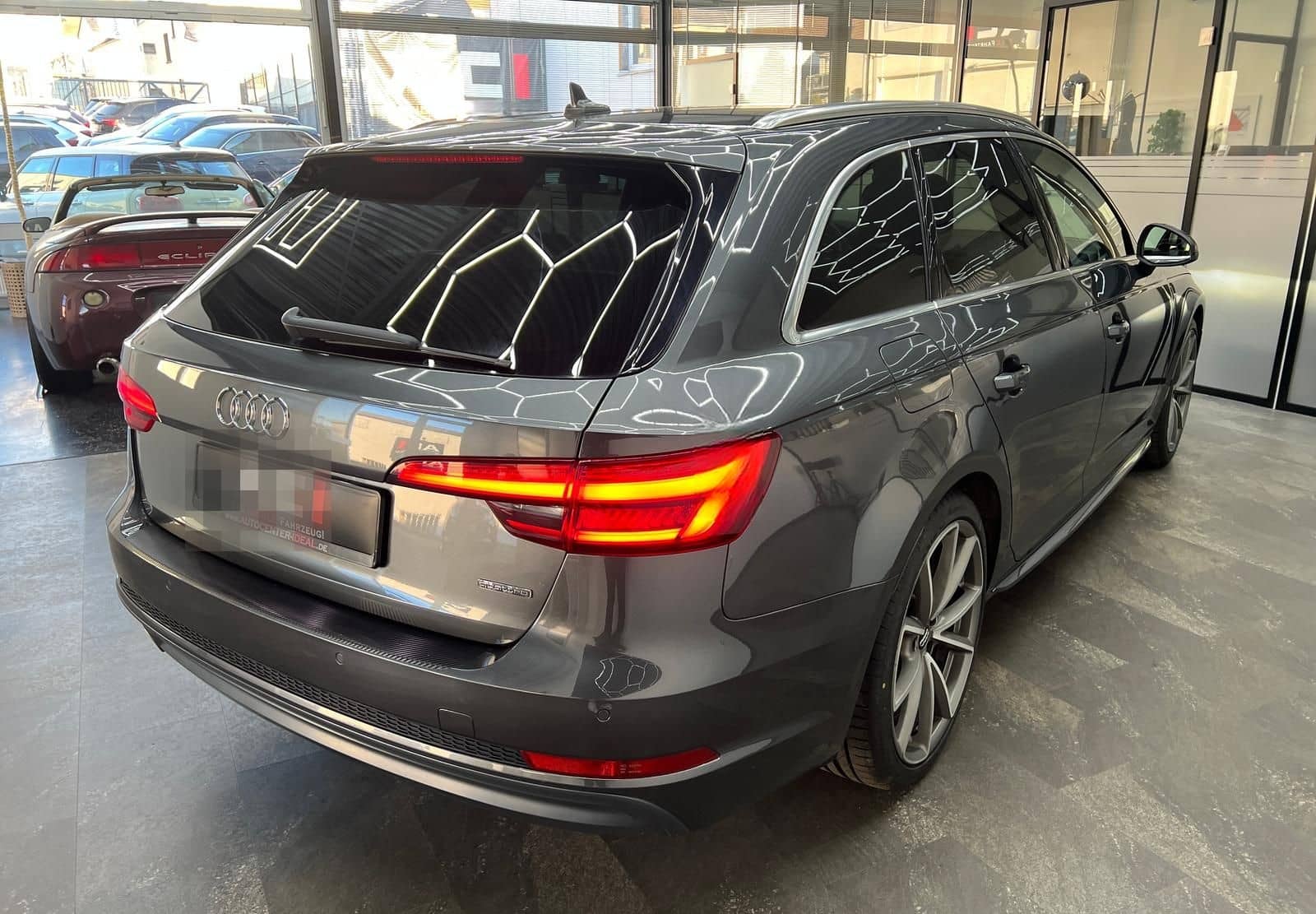 Audi A4 2.0 TDI quattro S-LineSport+,  VirtDispl, AHK foto 11