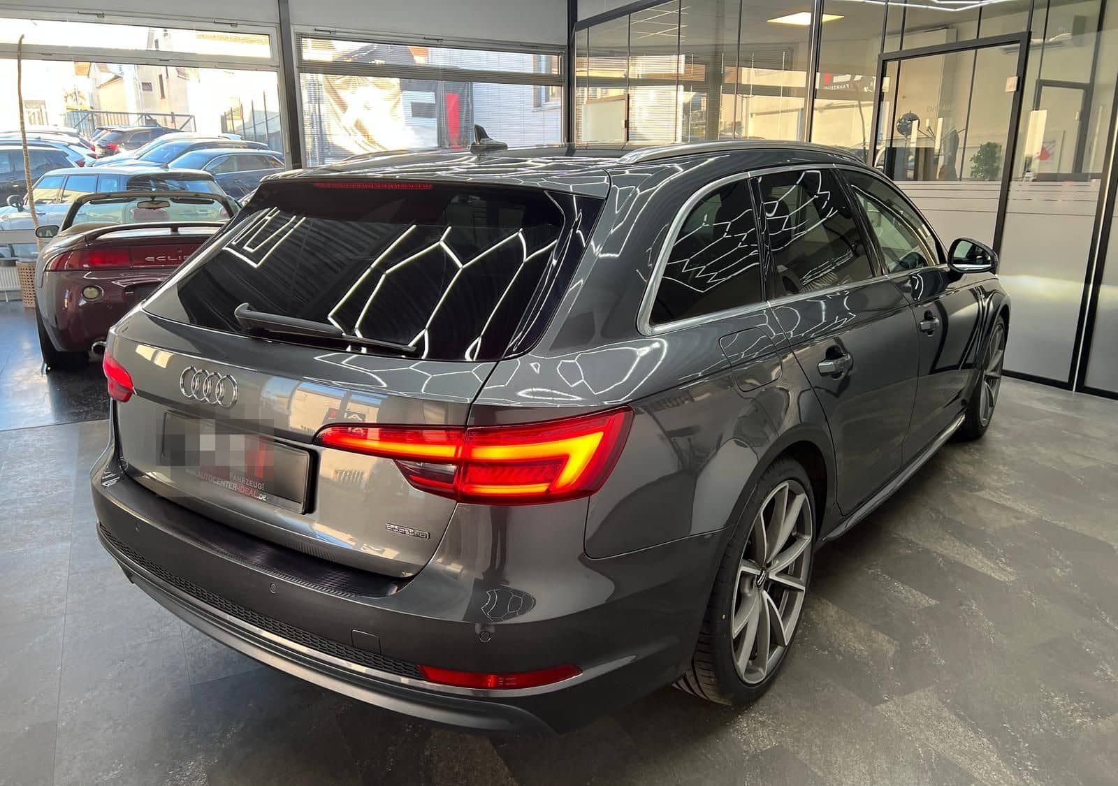 Audi A4 2.0 TDI quattro S-LineSport+,  VirtDispl, AHK foto 12