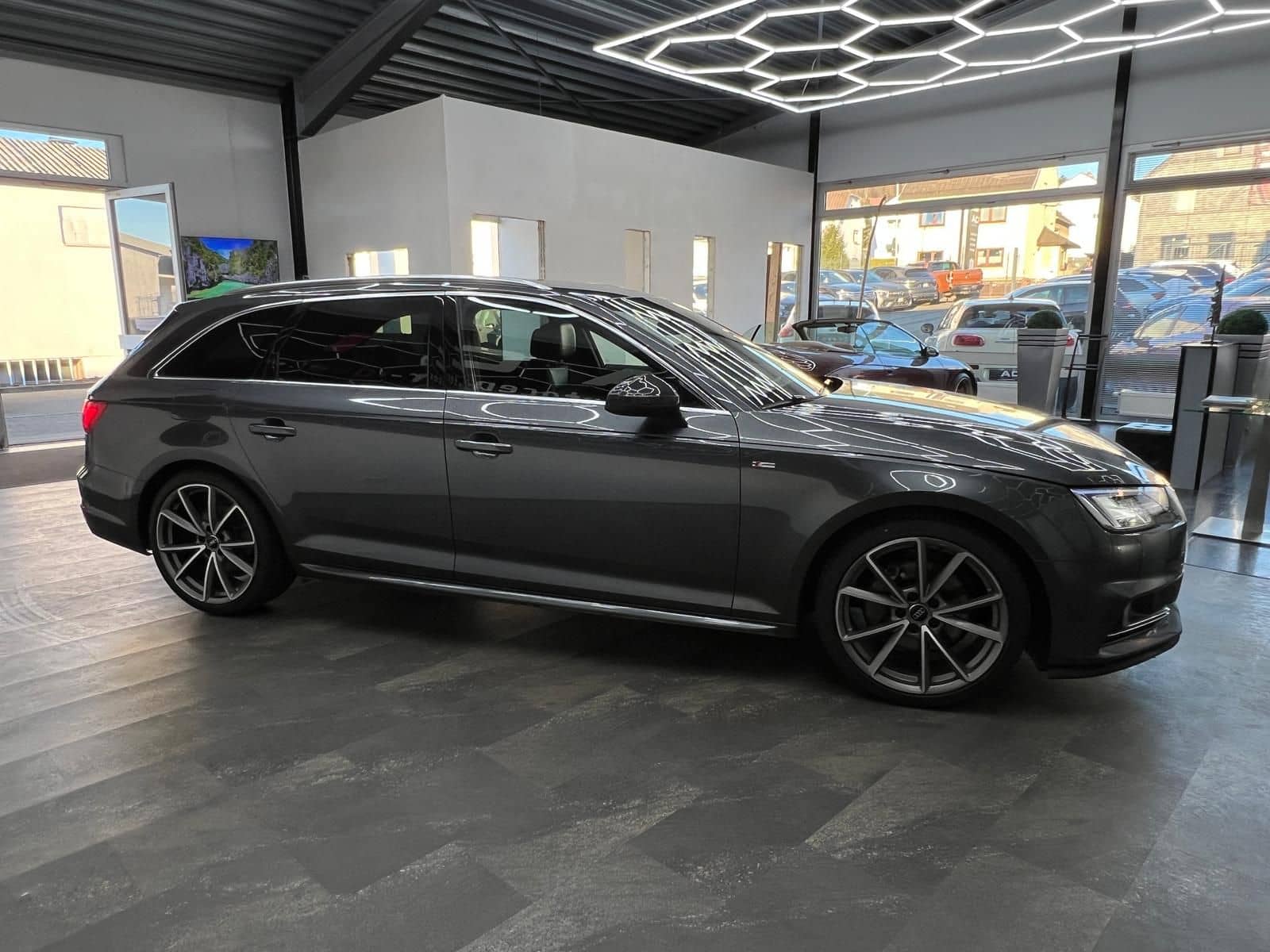 Audi A4 2.0 TDI quattro S-LineSport+,  VirtDispl, AHK foto 13