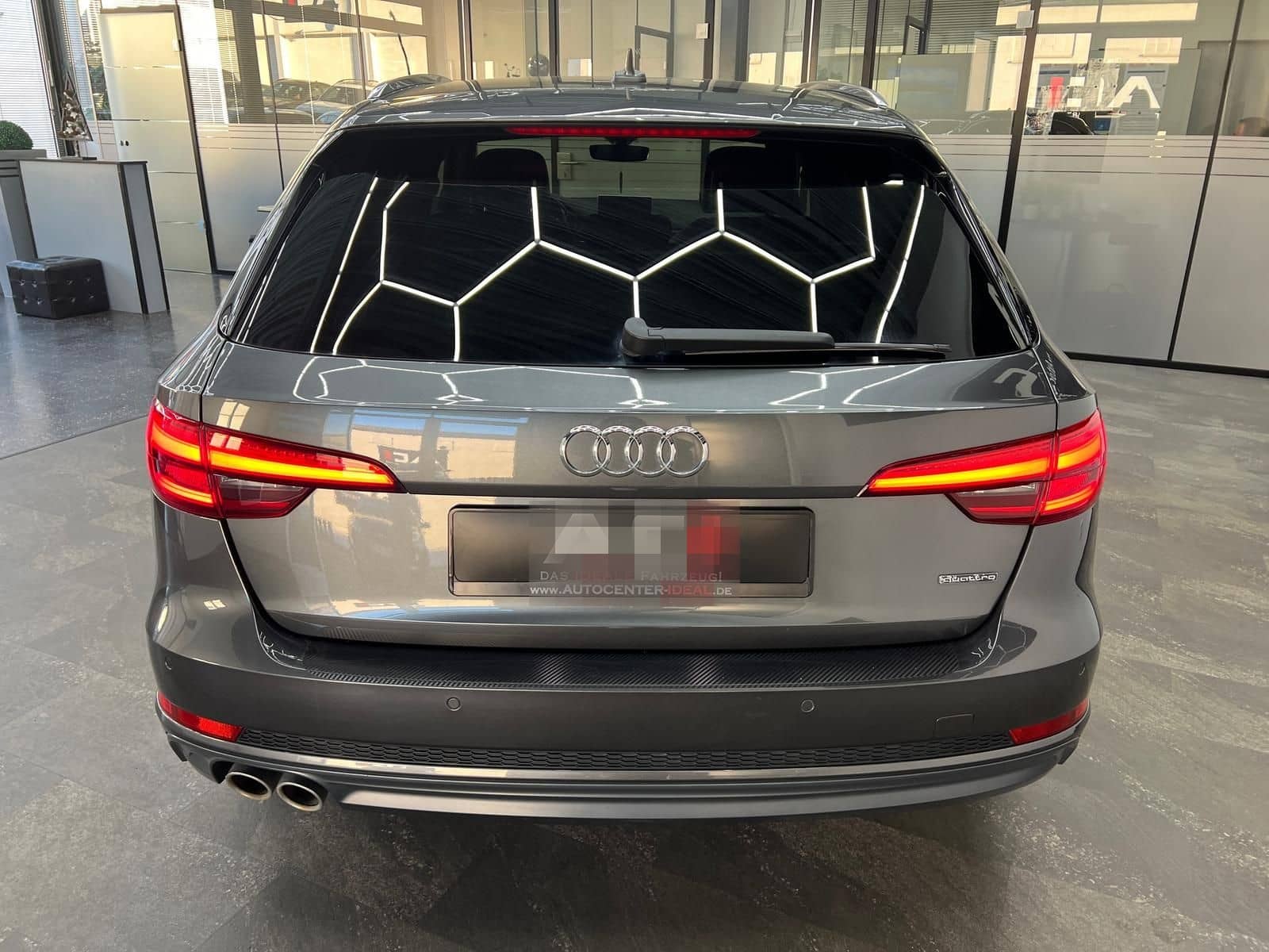 Audi A4 2.0 TDI quattro S-LineSport+,  VirtDispl, AHK foto 9