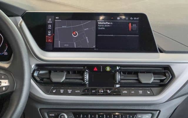BMW 118 i LED+SHZ+PDC+Temp+Apple CarPlay+18 Zoll LM foto 13