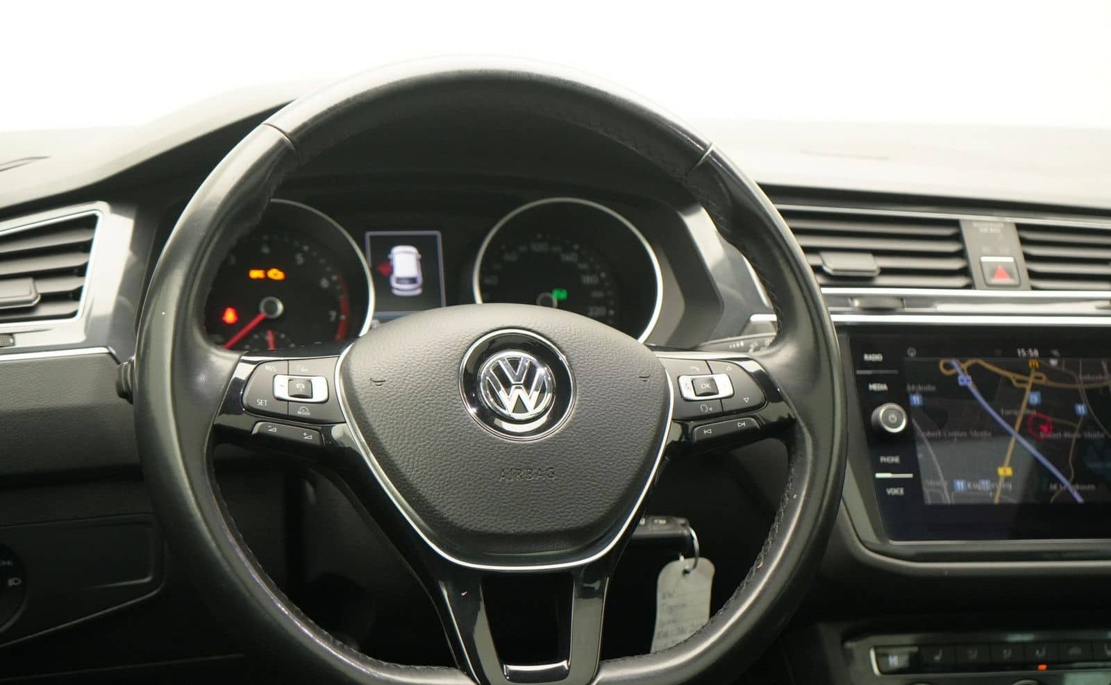Volkswagen Tiguan R-Line AHK ACC NAVI SHZ PANO foto 14