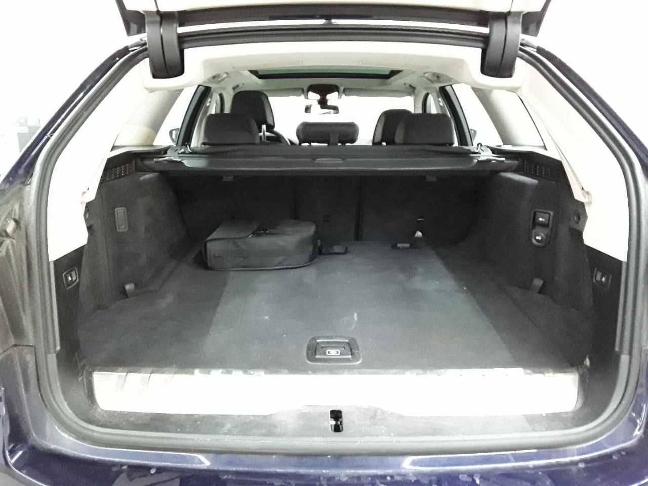 BMW 530e Touring Aut. AHK PANO LED KAMERA foto 8