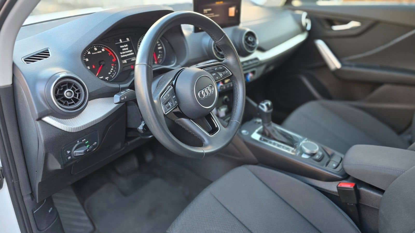 Audi Q2 35TFSI edition one foto 12