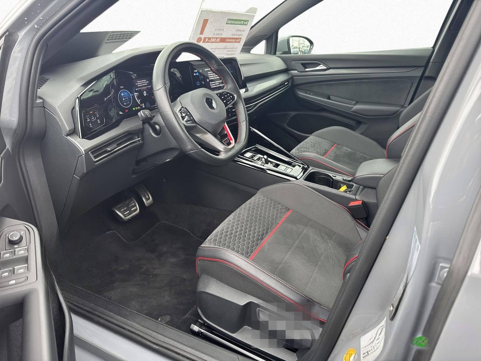 Volkswagen Golf VIII GTI Clubsport 2.0 TSI DSG MATRIX KAMER foto 10