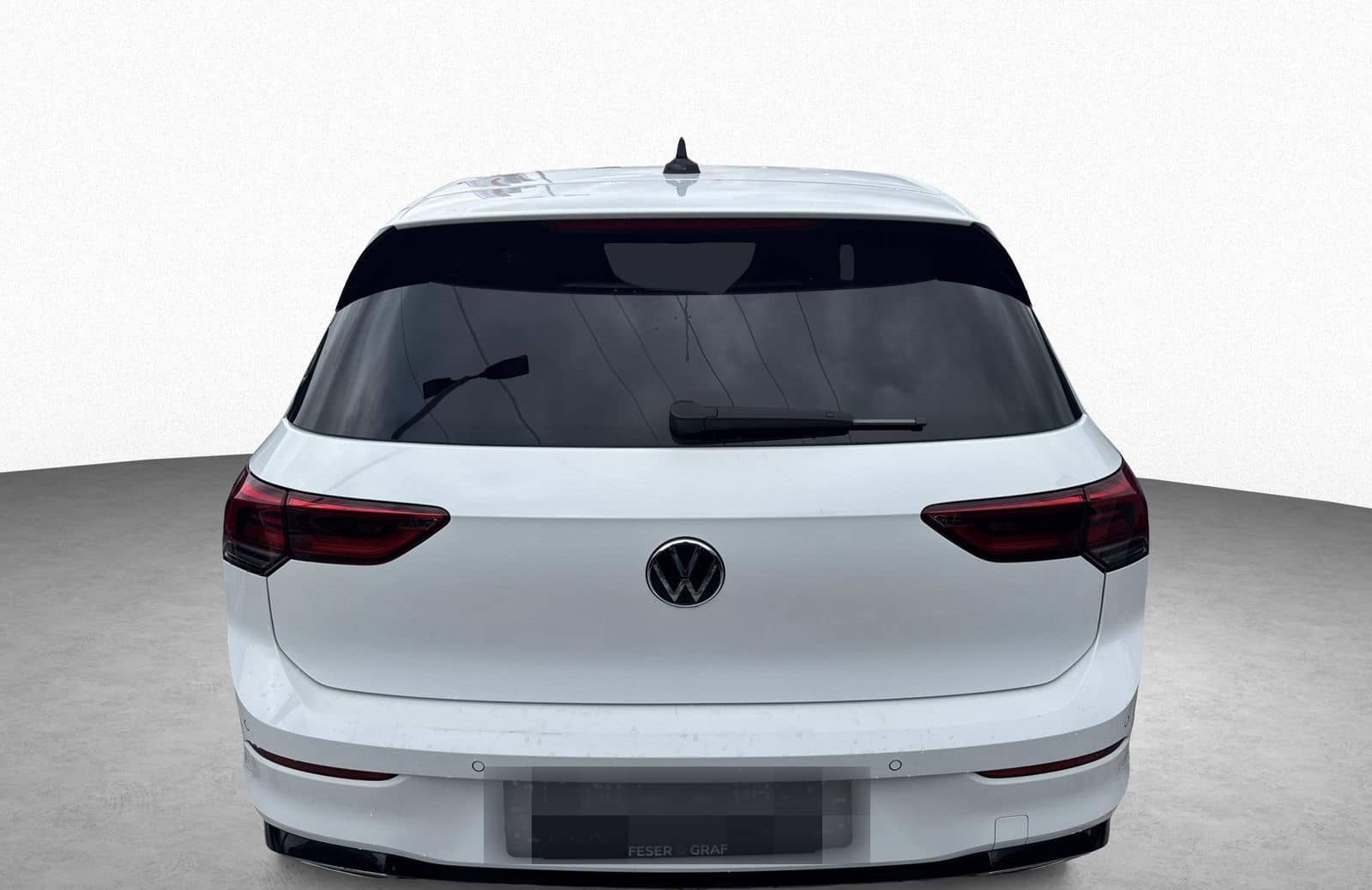 Volkswagen Golf VIII R-Line 1.5 TSI NAVI ACC LED HARMAN KAR foto 6