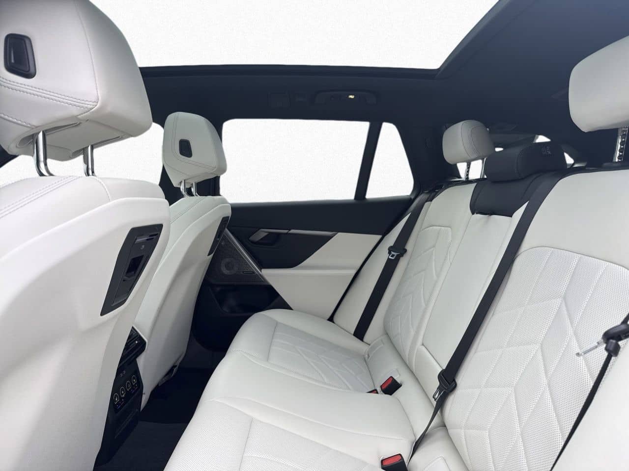 BMW 550e xDr T M Sport B&W,Pano,AHK,AutoBahn,AktivL foto 12