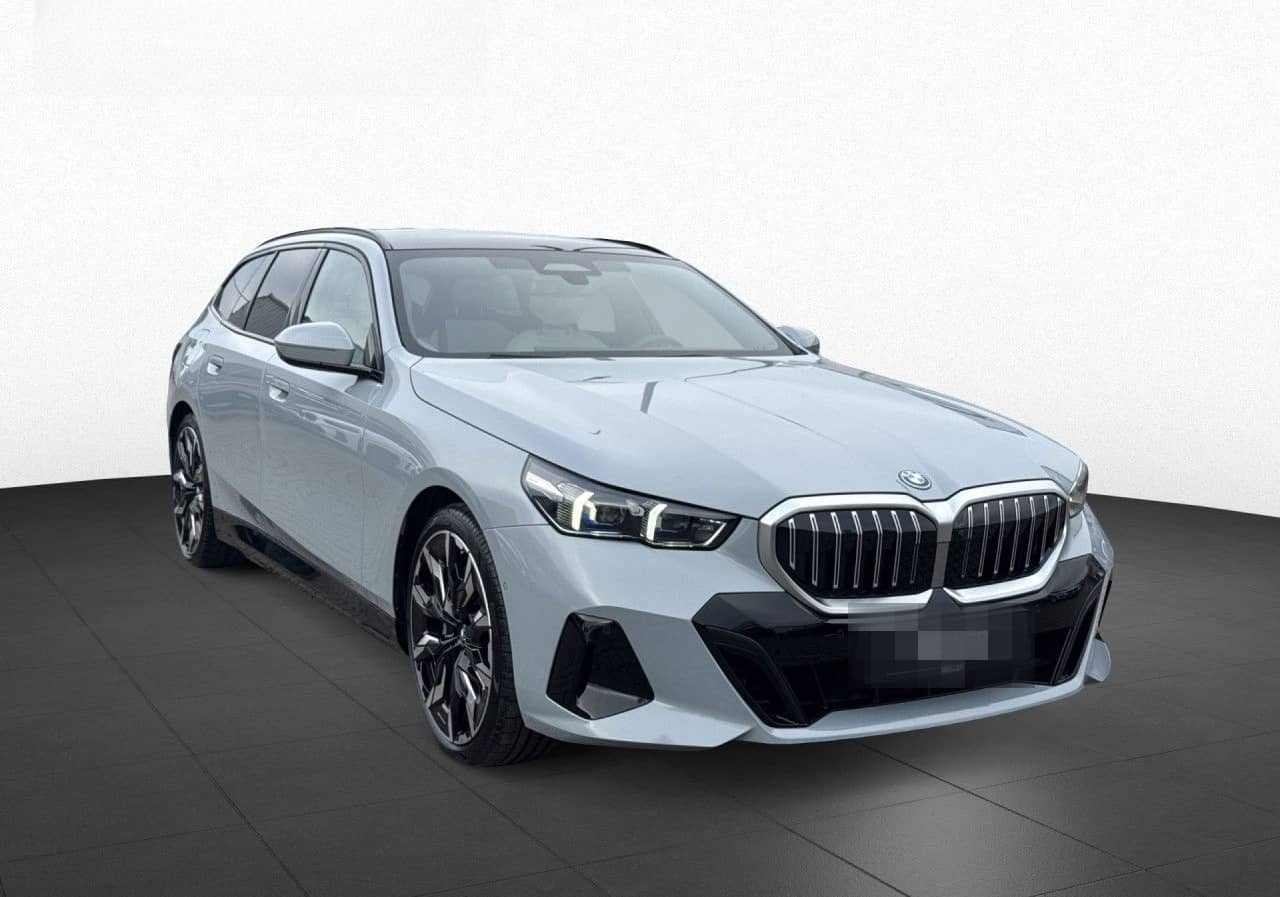 BMW 550e xDr T M Sport B&W,Pano,AHK,AutoBahn,AktivL foto 4