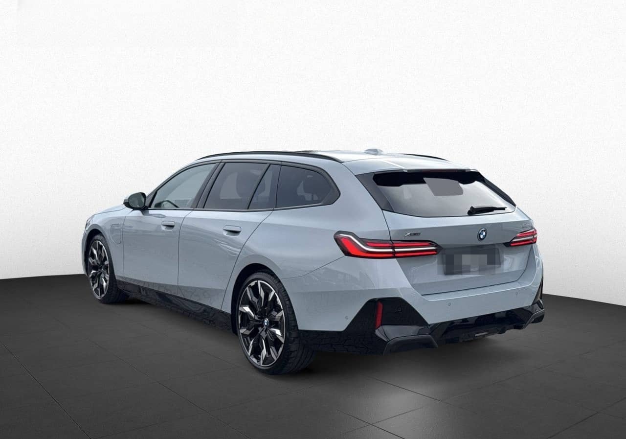 BMW 550e xDr T M Sport B&W,Pano,AHK,AutoBahn,AktivL foto 6