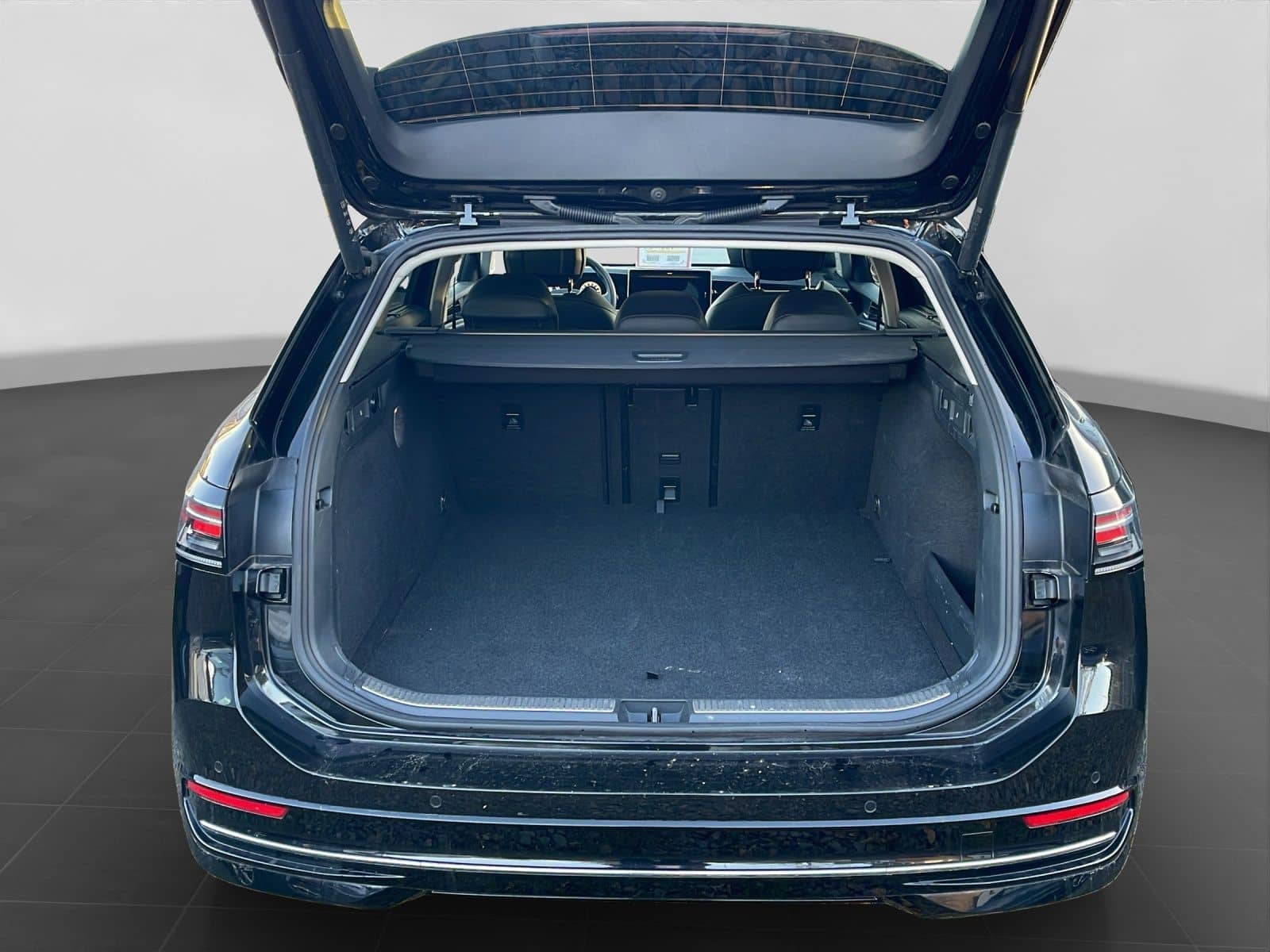 Volkswagen Passat Variant eHybrid ELEGANCE LM18 AHK MATRIX foto 16