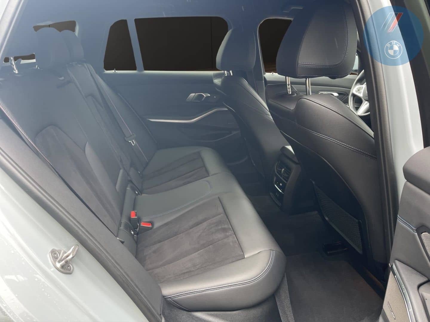 BMW 320 d M-Sport Pro AHK 360Kamera HUD H/K 19 Zoll foto 4