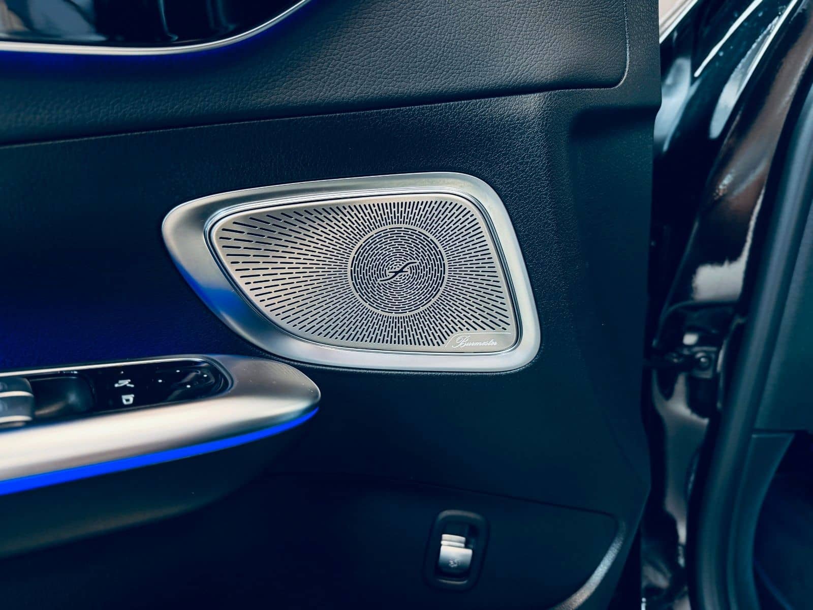 Mercedes-Benz C 300d 4Matic AMG-Line Night 360/DIGI/DISTR/BURM foto 13