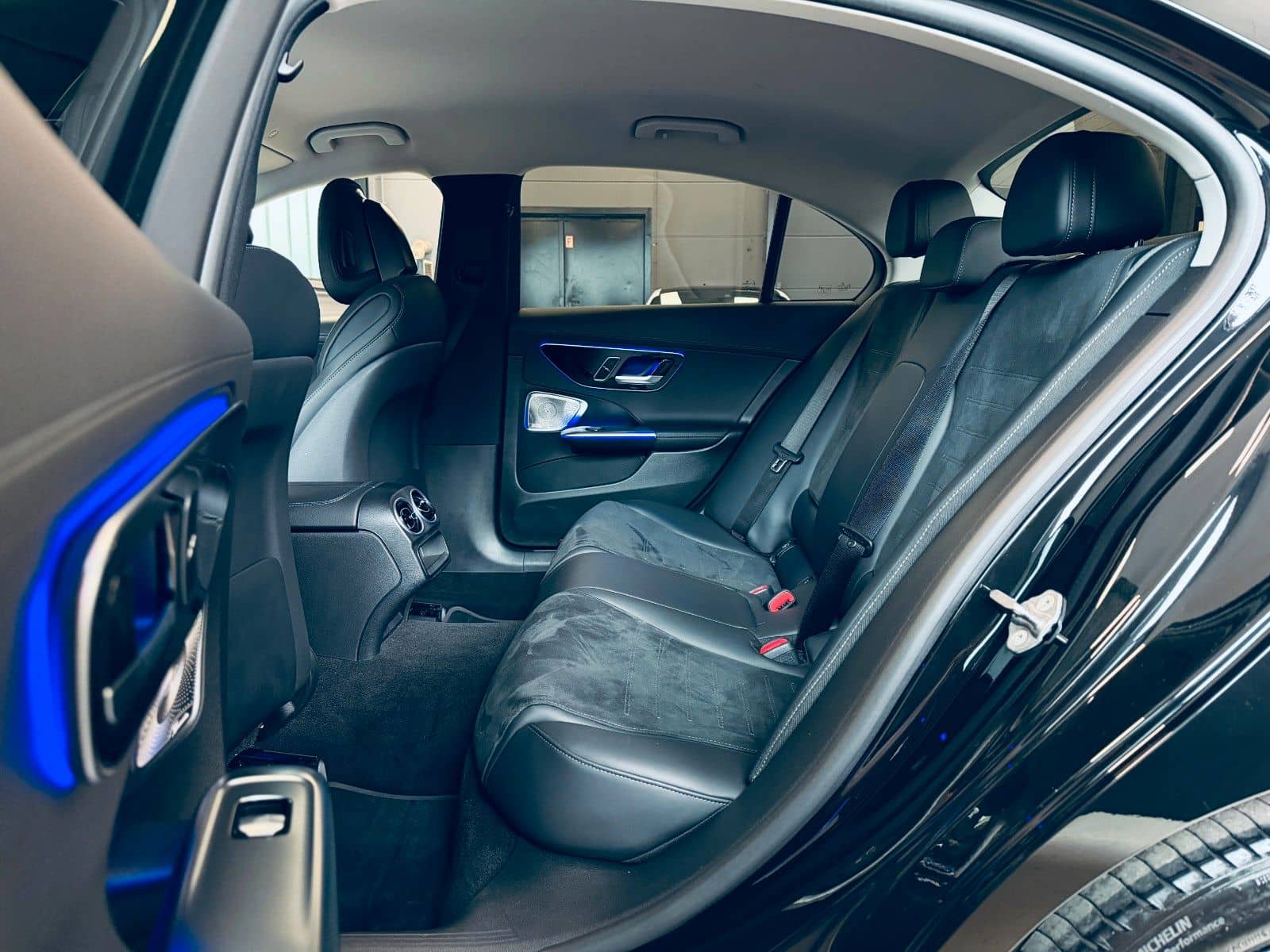 Mercedes-Benz C 300d 4Matic AMG-Line Night 360/DIGI/DISTR/BURM foto 19