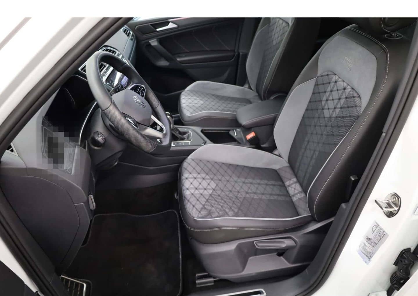 Volkswagen Tiguan 2.0 TDI SCR R-Line DSG AHK/LED/DAB/SH foto 6