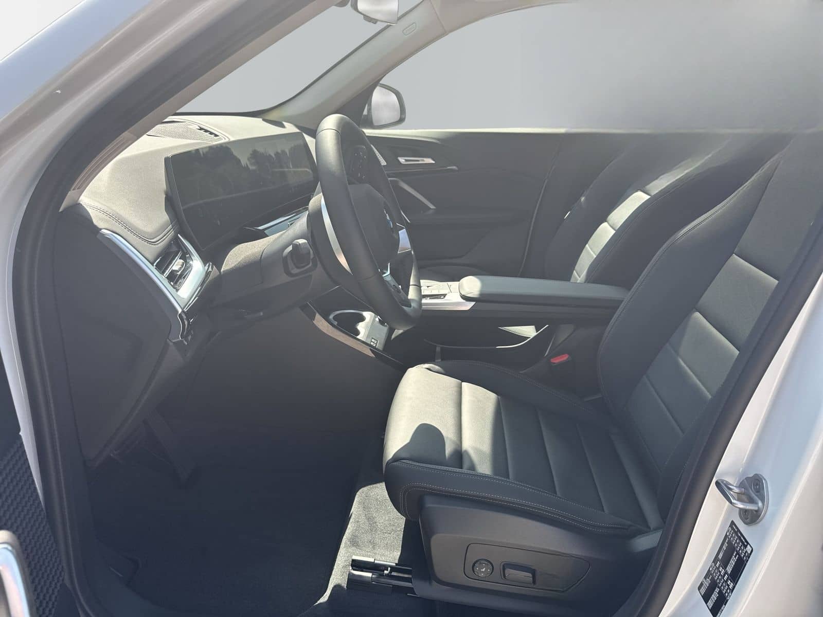 BMW X1 sDrive20i xLine*HiFi H&K*AHK*Pano*Memory*Komf foto 8