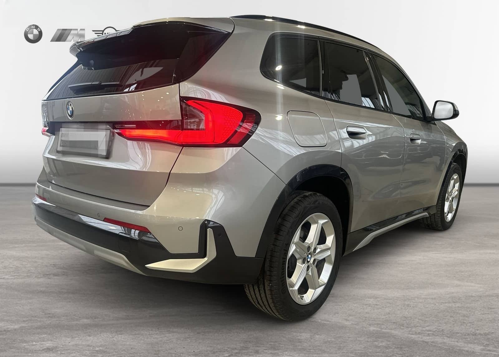 BMW X1 sDrive20i xLine*AHK*HK HiFi*DAB*Adapt. LED*Pa foto 5