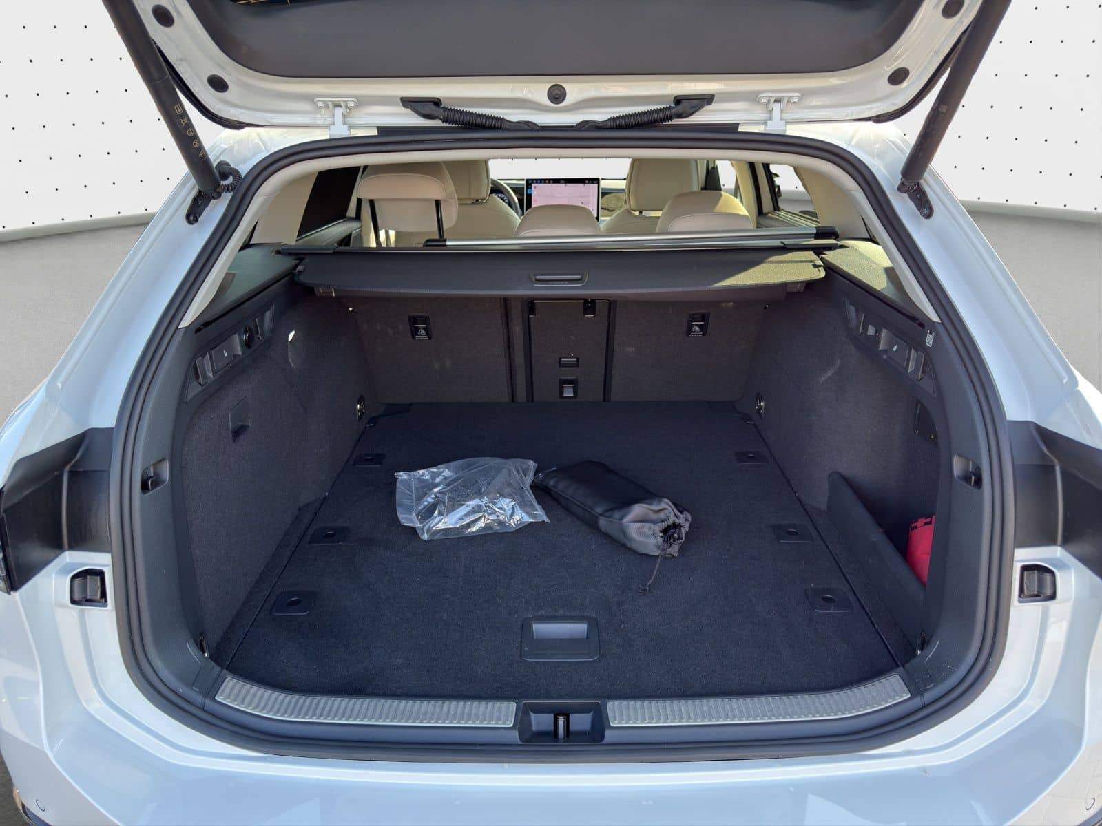 Volkswagen Passat 2.0 TDI Elegance Navi*AHK*IQ-Light*IQ-Dri foto 12