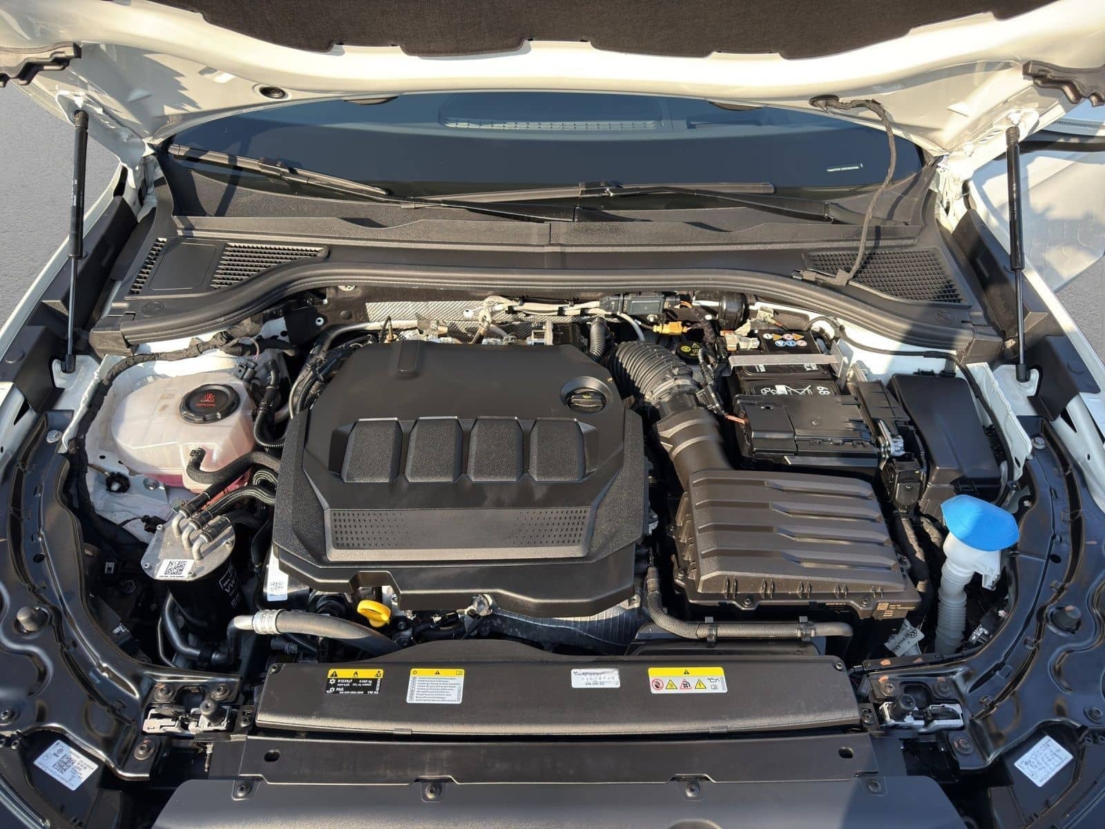 Volkswagen Passat 2.0 TDI Elegance Navi*AHK*IQ-Light*IQ-Dri foto 16