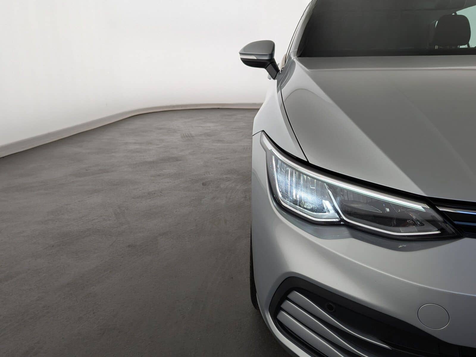 Volkswagen Golf VIII 2.0 TDI Life (EURO 6d) LED+NAV+RFK+SHZ foto 3