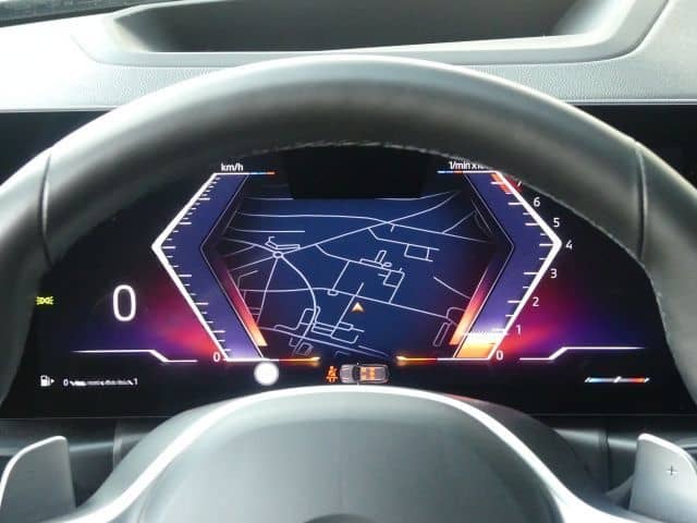 BMW 318 i Tour M Sportp. AHK°ACC*18"-Ad.LED°el.Sitze foto 17