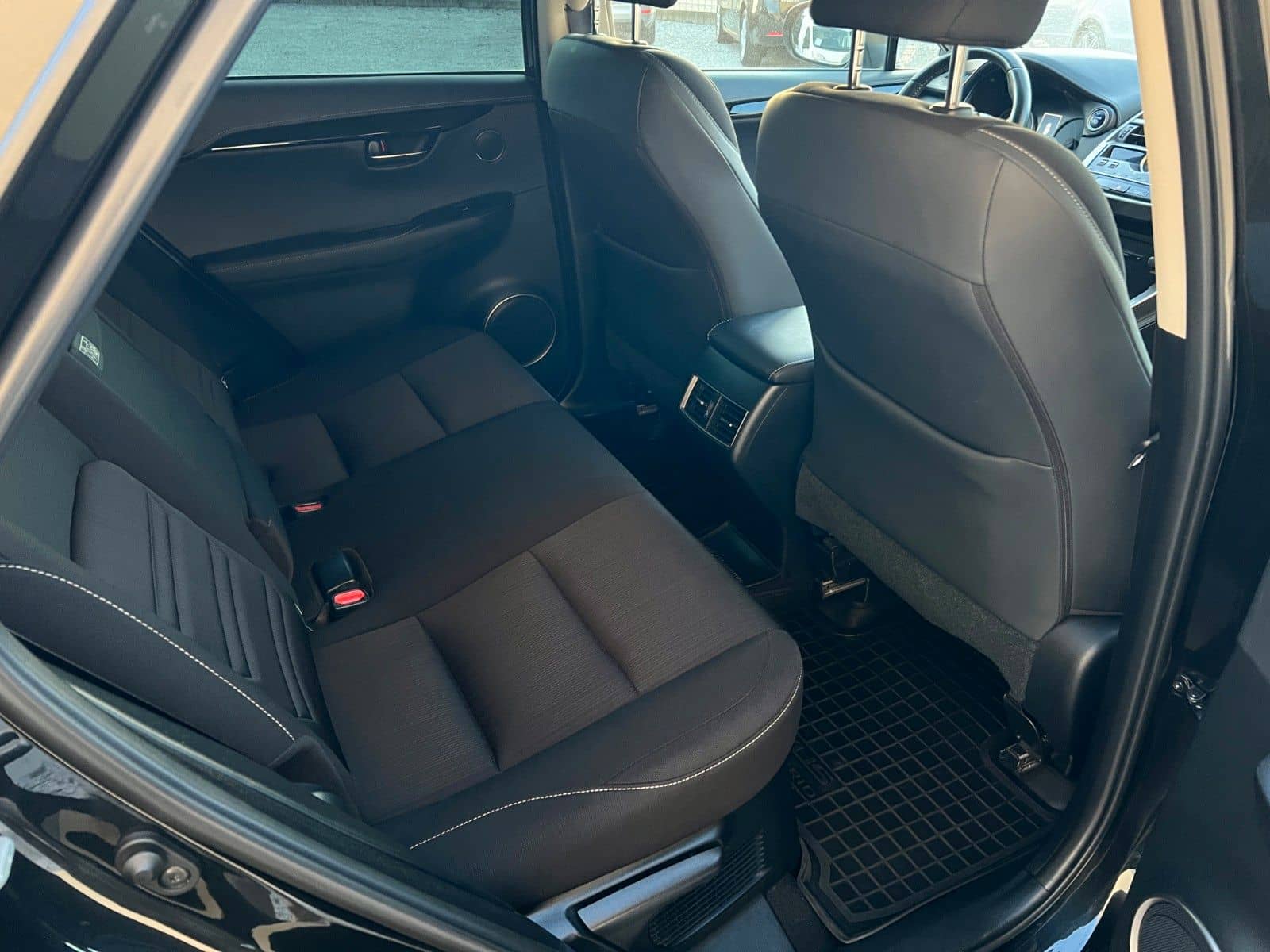 Lexus NX 300 300h Business Line foto 9