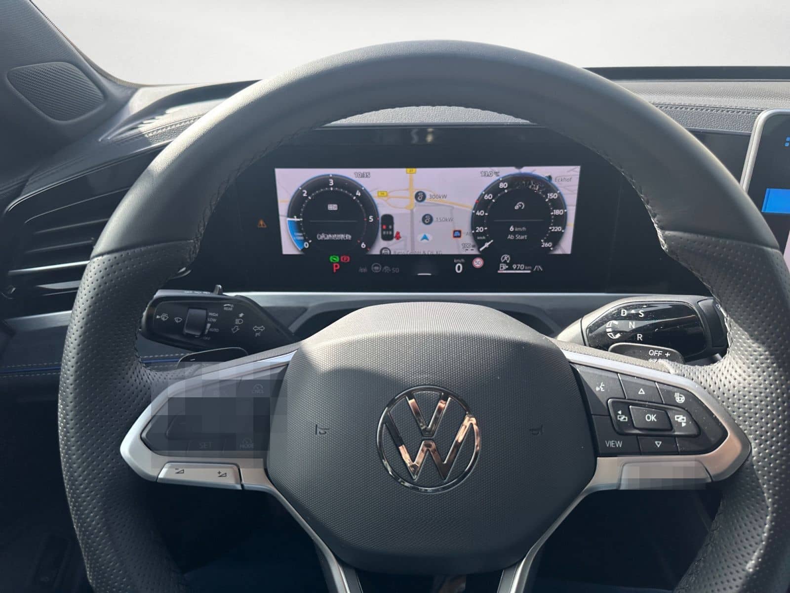 Volkswagen Passat Variant 2.0 TDI DSG R-Line AHK AreaView foto 10