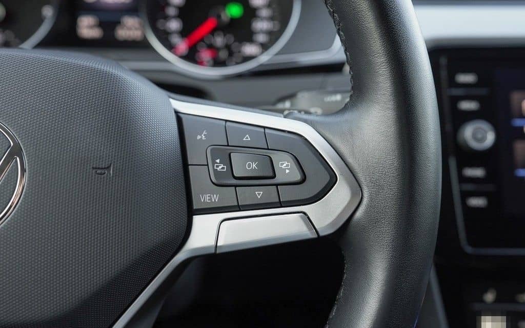 Volkswagen Passat Variant 2,0 TDI DSG,LED,Kamera,Navi Stand foto 18