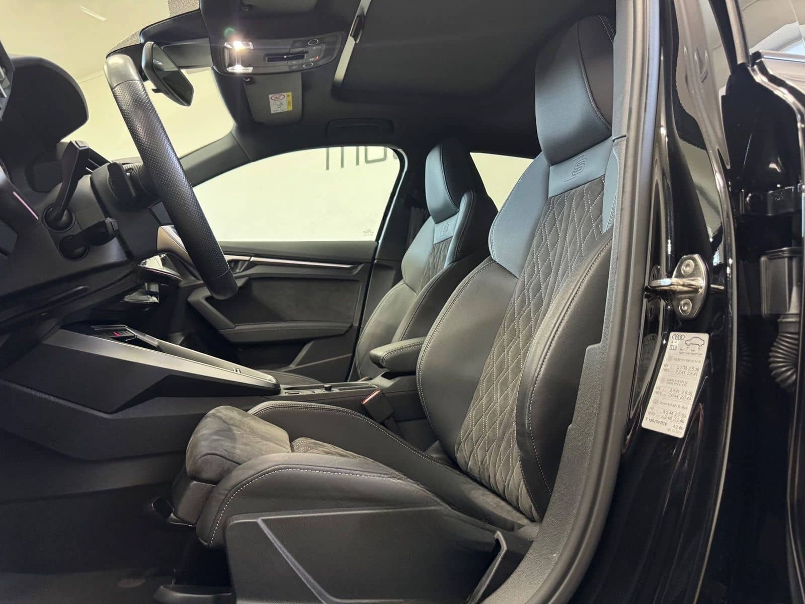 Audi S3 2.0 TFSI quattro Matrix|PanoSD|B&O| 19" foto 11