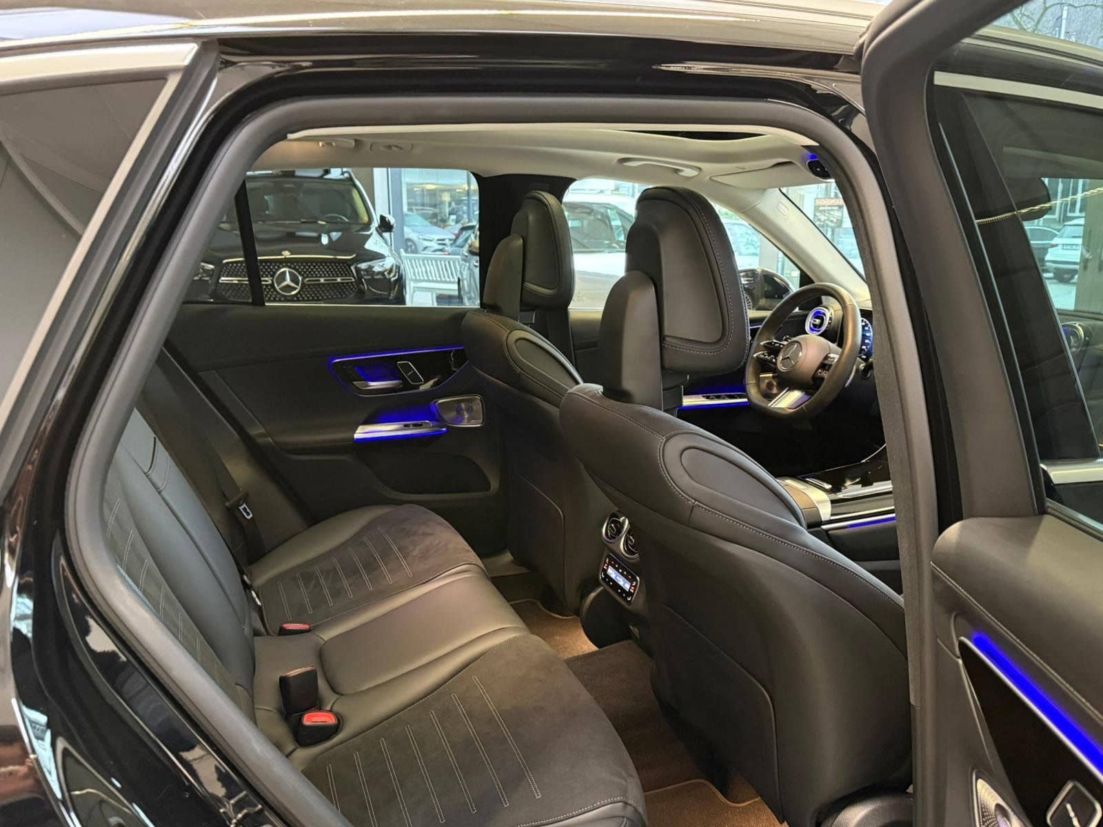 Mercedes-Benz GLC 300 de 4M AMG DISTR+AHK+BURM+PANO+HUD+MEMORY foto 18