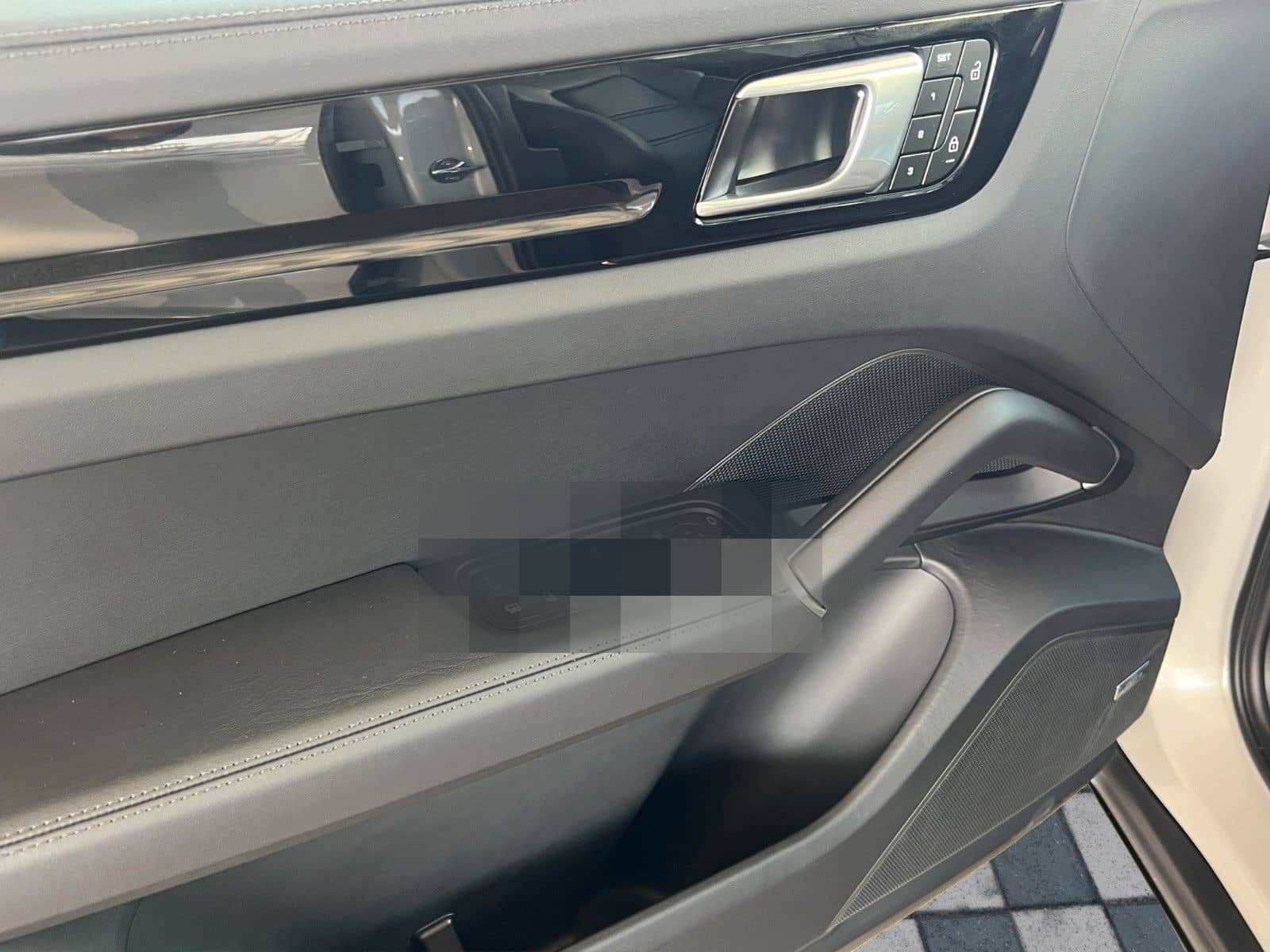 Porsche Cayenne E-Hyb. Coupe PLATINUM Ed. SPORT DESIGN! foto 12