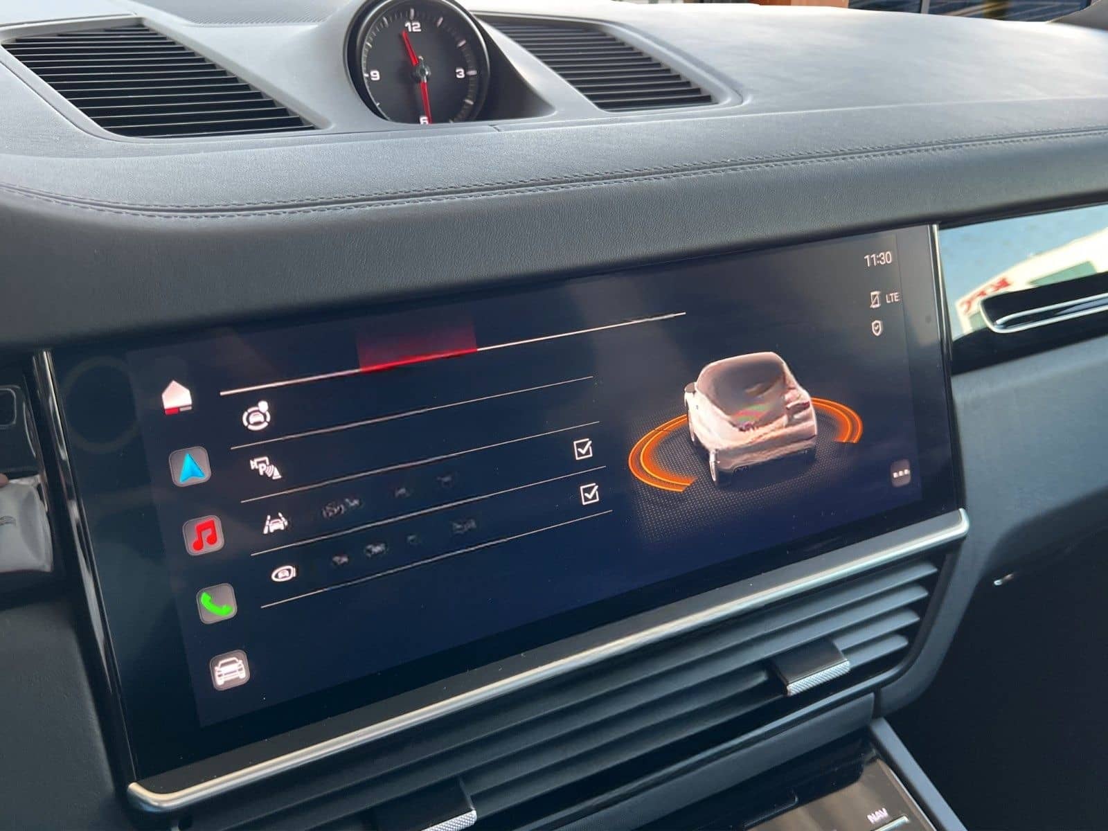 Porsche Cayenne E-Hyb. Coupe PLATINUM Ed. SPORT DESIGN! foto 11