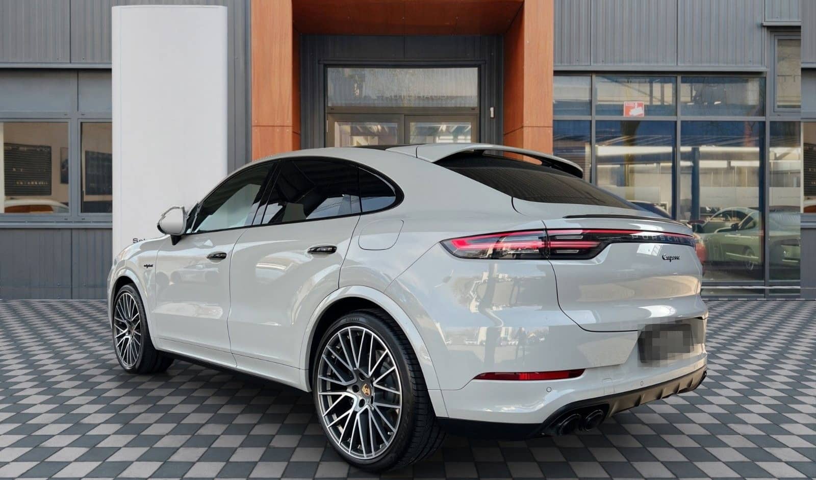Porsche Cayenne E-Hyb. Coupe PLATINUM Ed. SPORT DESIGN! foto 19