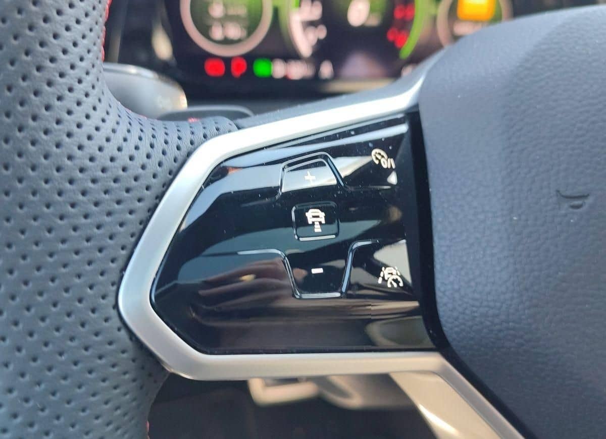 Volkswagen Golf GTI Clubsport 2.0 TSI DSG +PANO+19-ZOLL+ACC foto 14