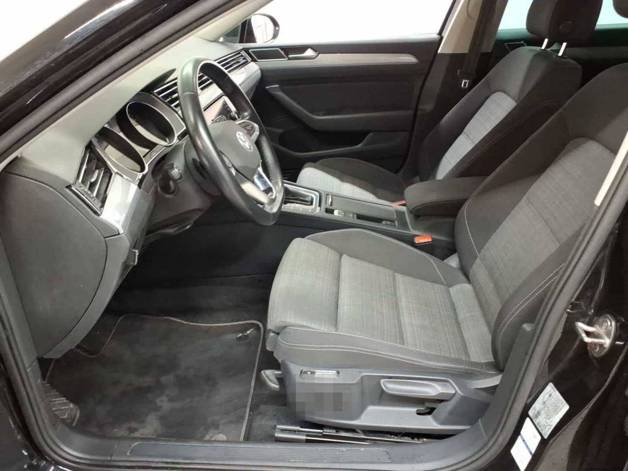 Volkswagen Passat Variant 2.0 TDI Aut. AHK LED NAV foto 4