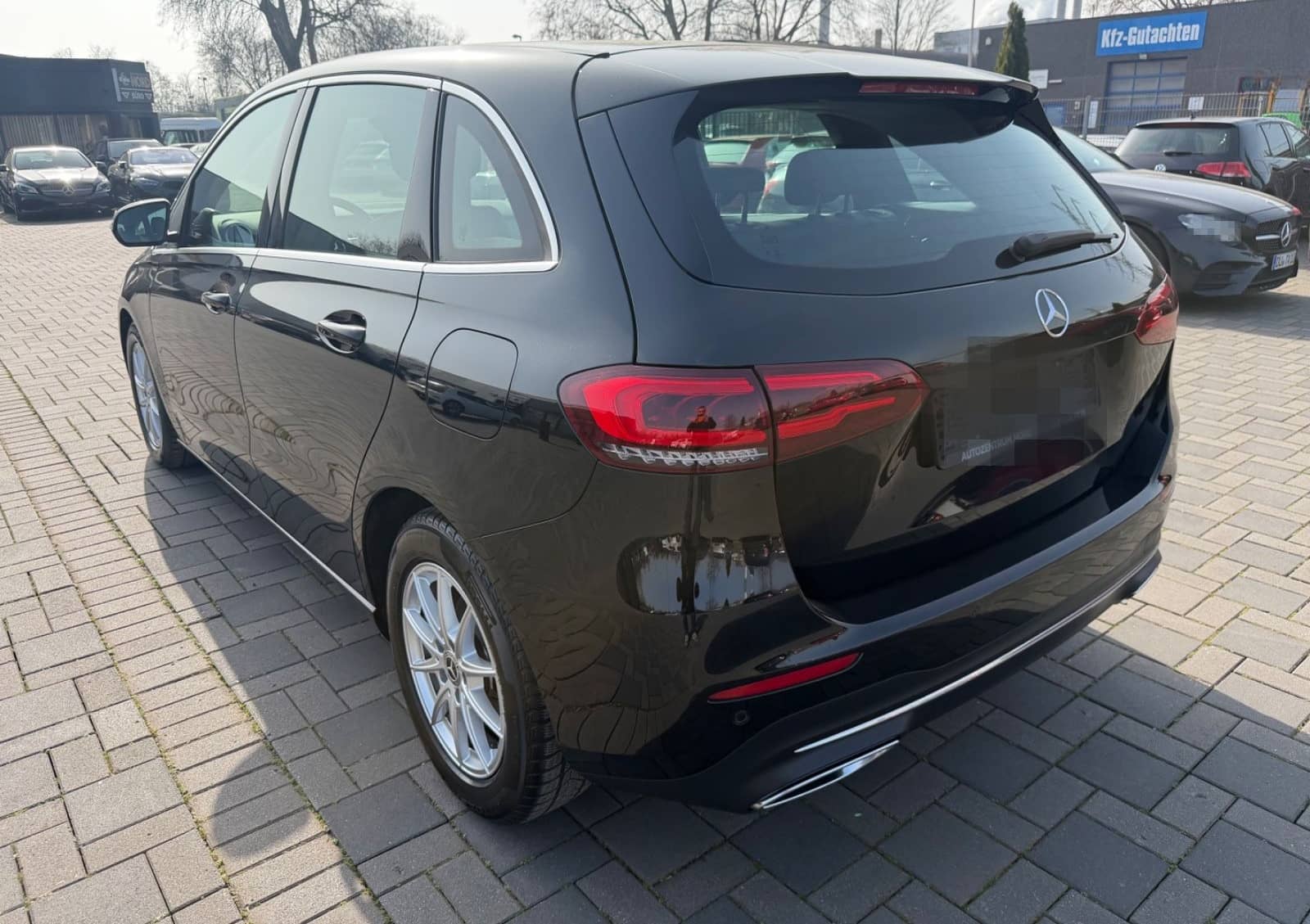 Mercedes-Benz B 200 B B 200 d/LED/KAMERA/NAVI/CARPLAY/AHK foto 4