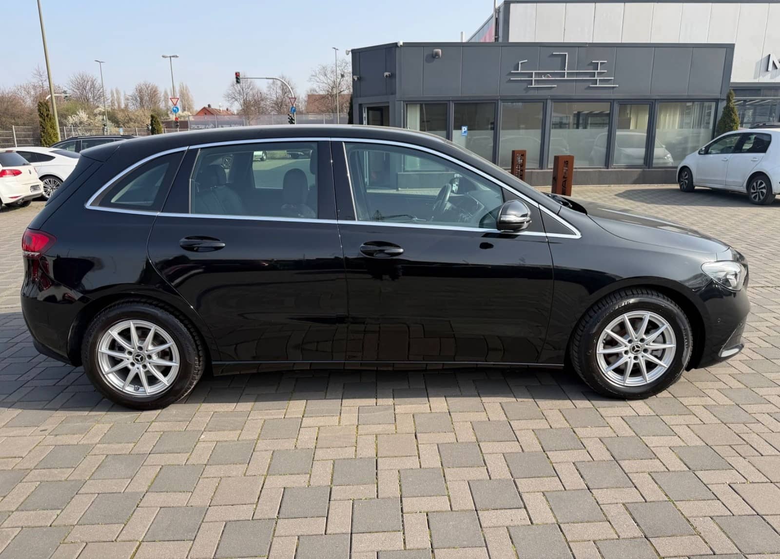 Mercedes-Benz B 200 B B 200 d/LED/KAMERA/NAVI/CARPLAY/AHK foto 7