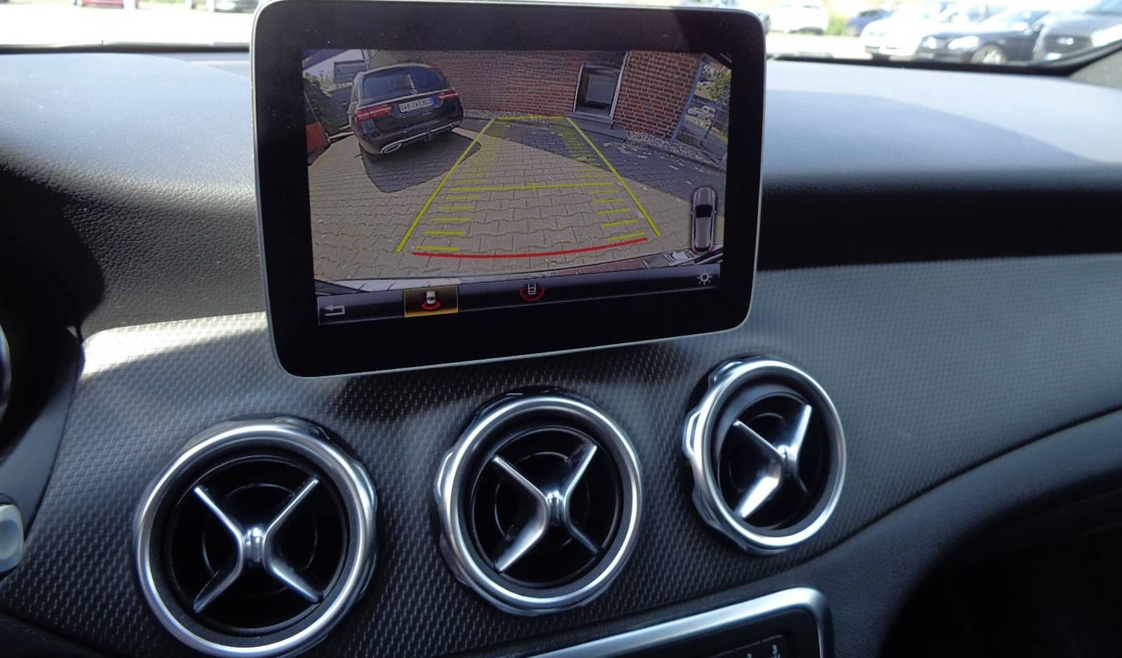 Mercedes-Benz GLA 200 Autom., Kam. Navi.LM, Keyl.LED,Met. PTS, foto 8