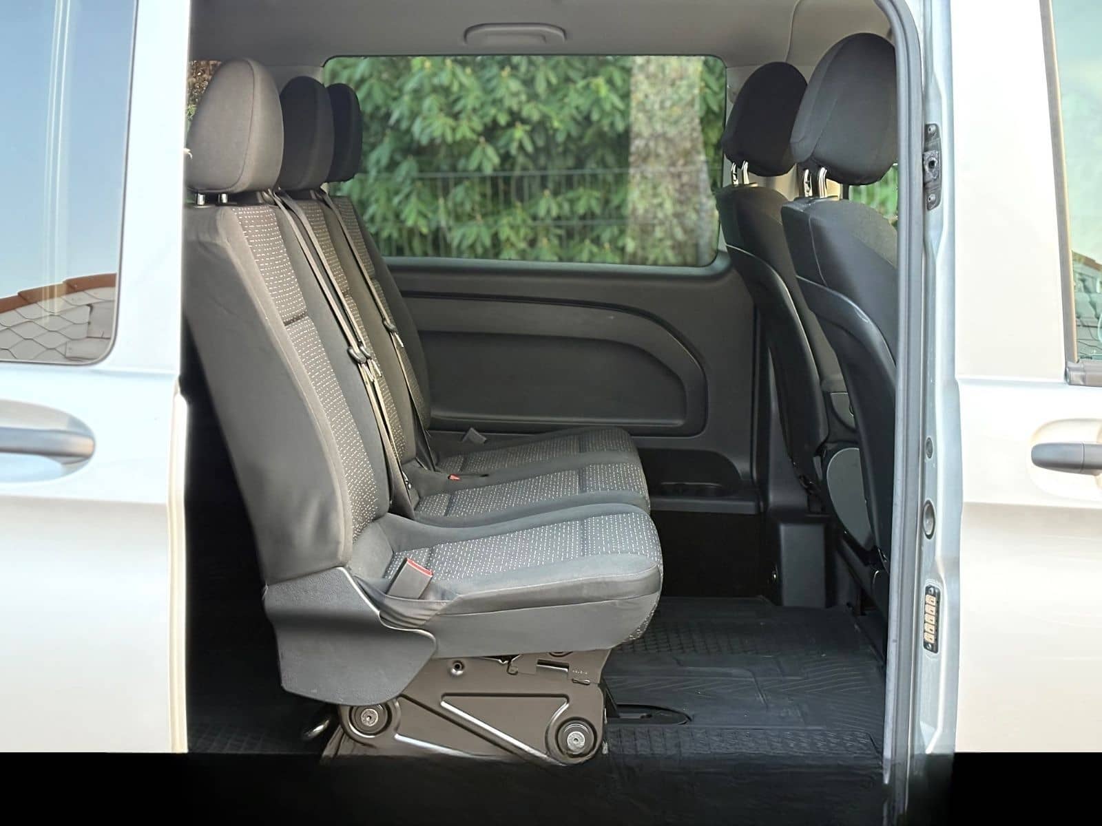 Mercedes-Benz Vito Mixto 119 RWD lang 9G+LED+AHK+TEMPO+SITZH. foto 20