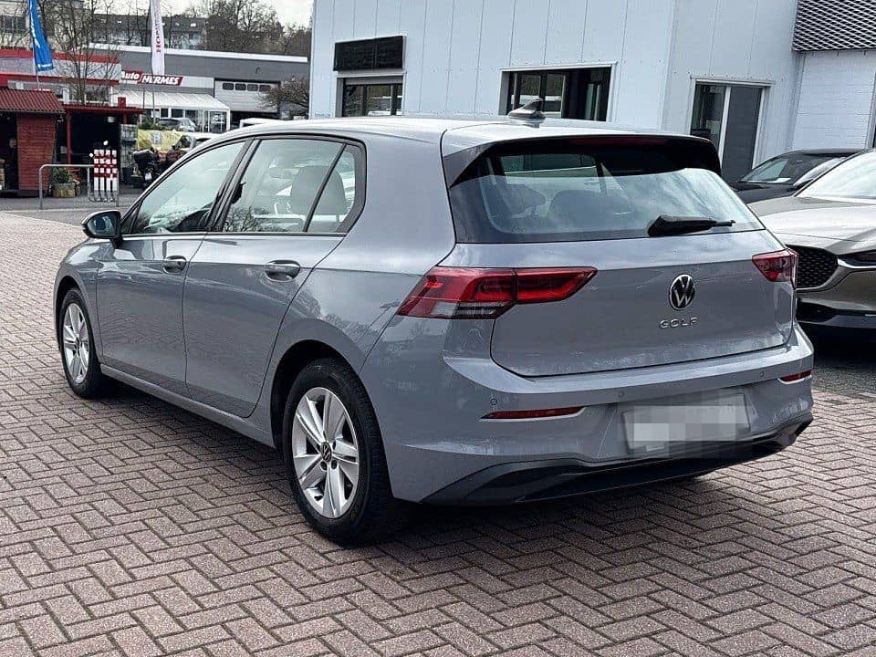 Volkswagen Golf VIII 1.5 TSI Life *Navi*Sitzheizung* foto 2