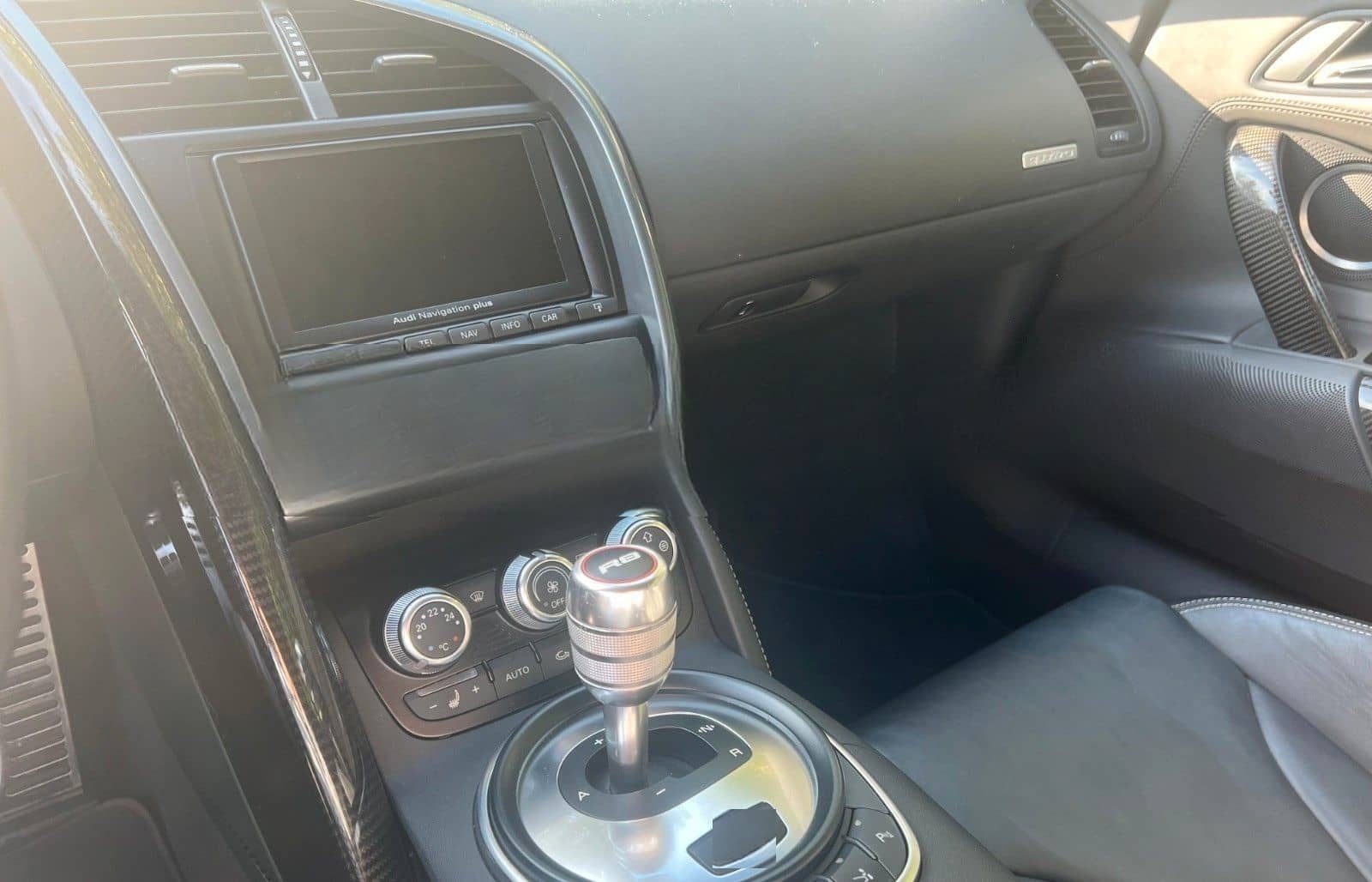 Audi R8 Coupe 5.2 FSI Quattro*25TKM*V10*CARBON*KERAMI foto 14