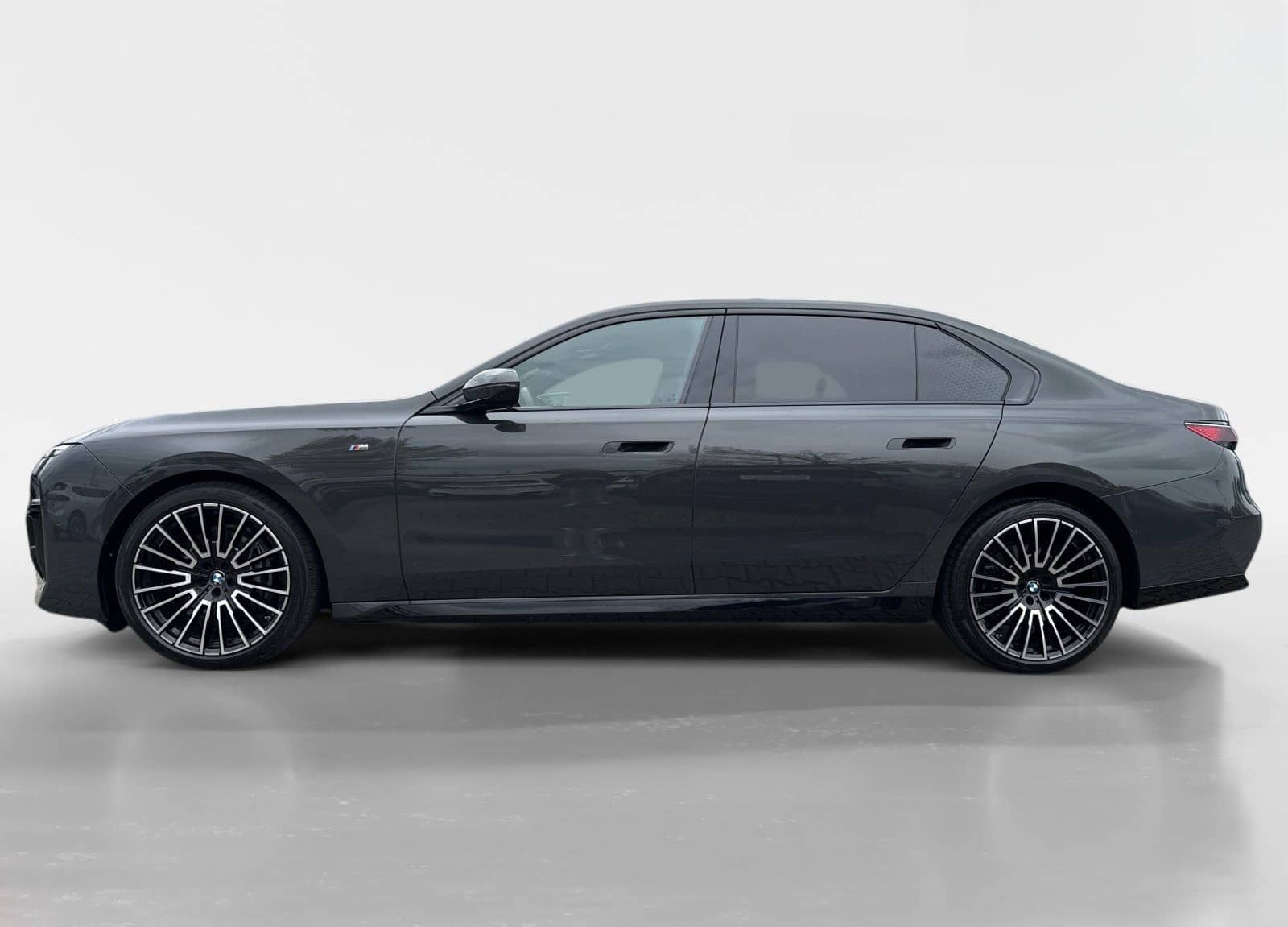 BMW 740d xDrive M SPORT FondEnt,SkyL,StHz,DAPro foto 6