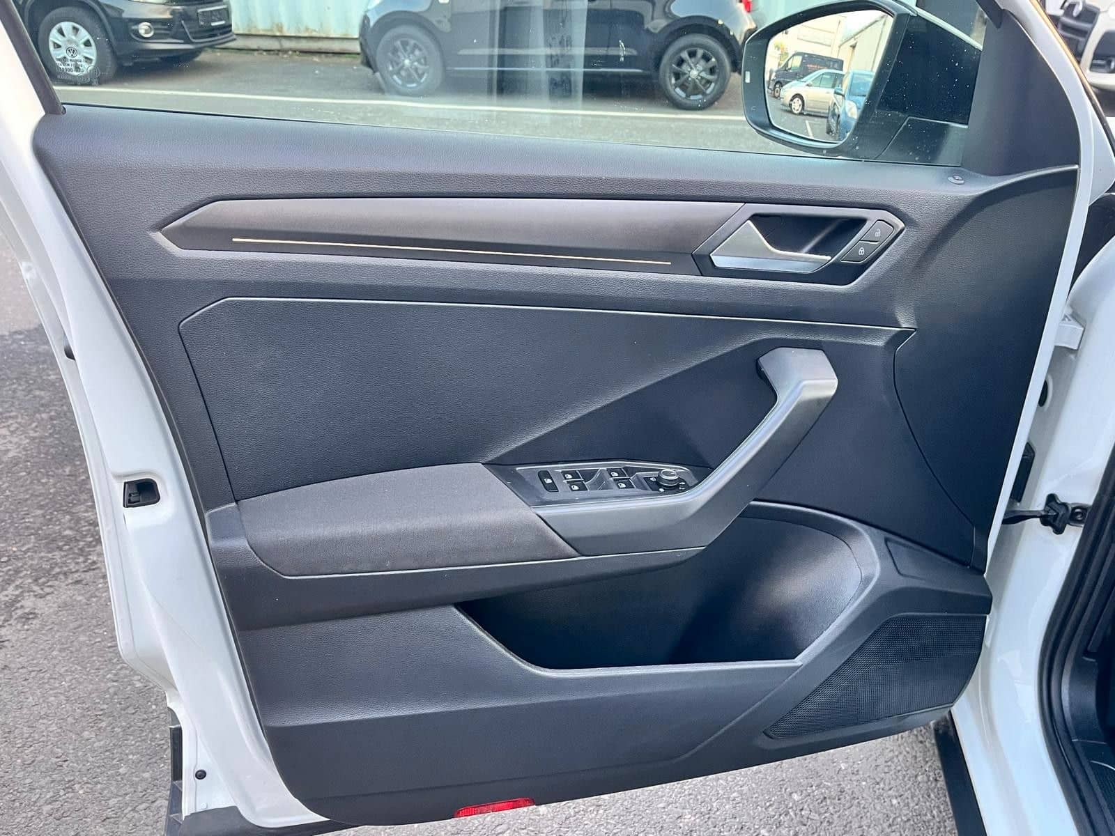 Volkswagen T-Roc Style*LED*KAMERA*PAS foto 10