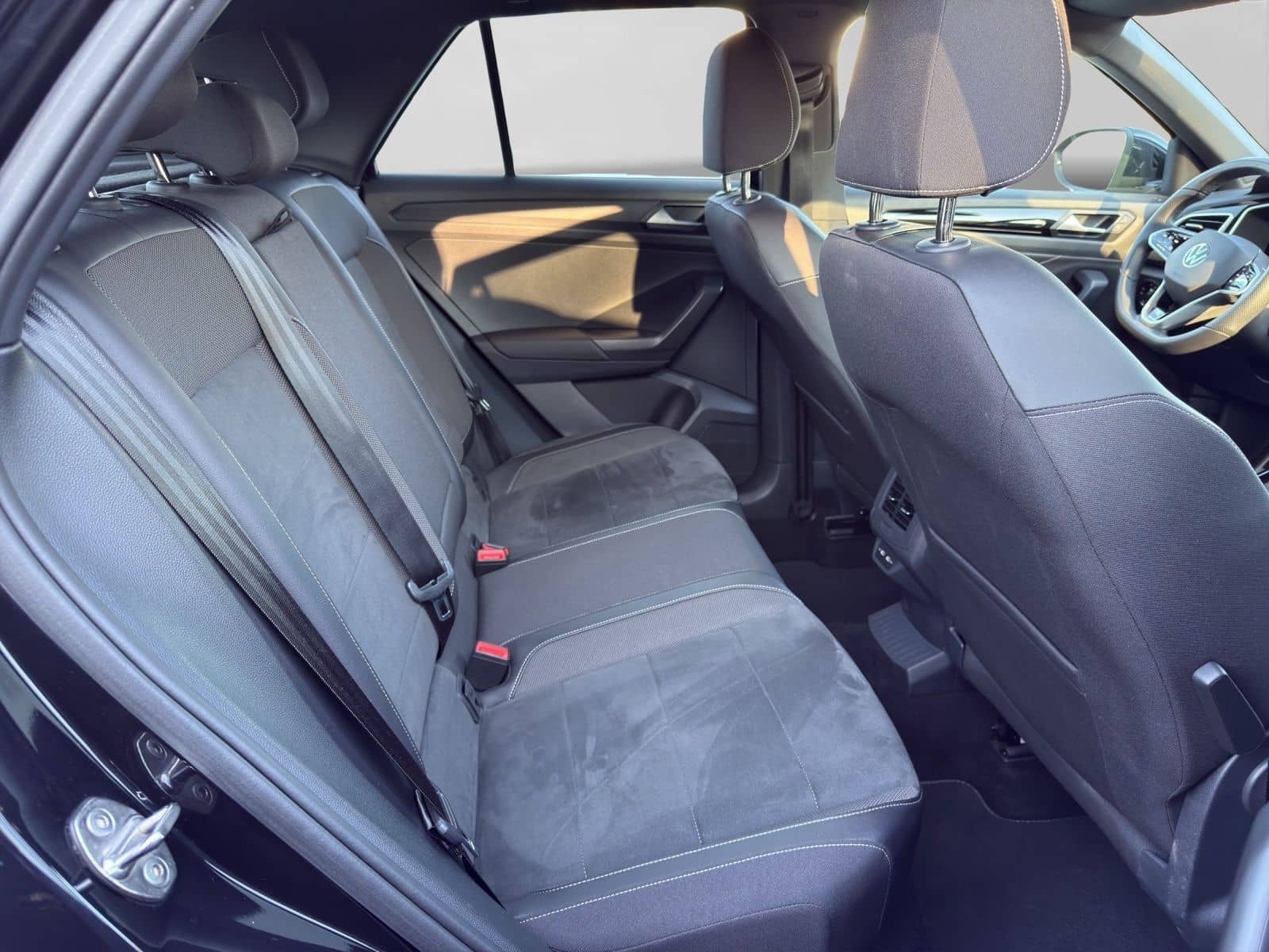 Volkswagen T-Roc 1.0 TSI R-LINE KAMERA ERGO LED+ foto 6