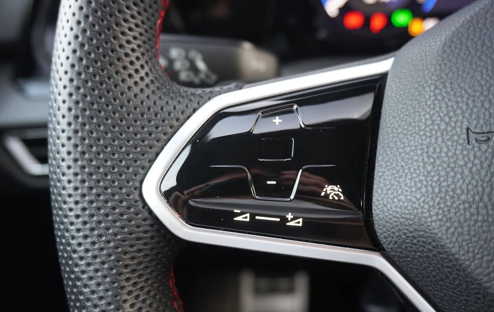 Volkswagen Golf VIII 2.0 GTI Clubsport LED Navi Alcantara foto 22