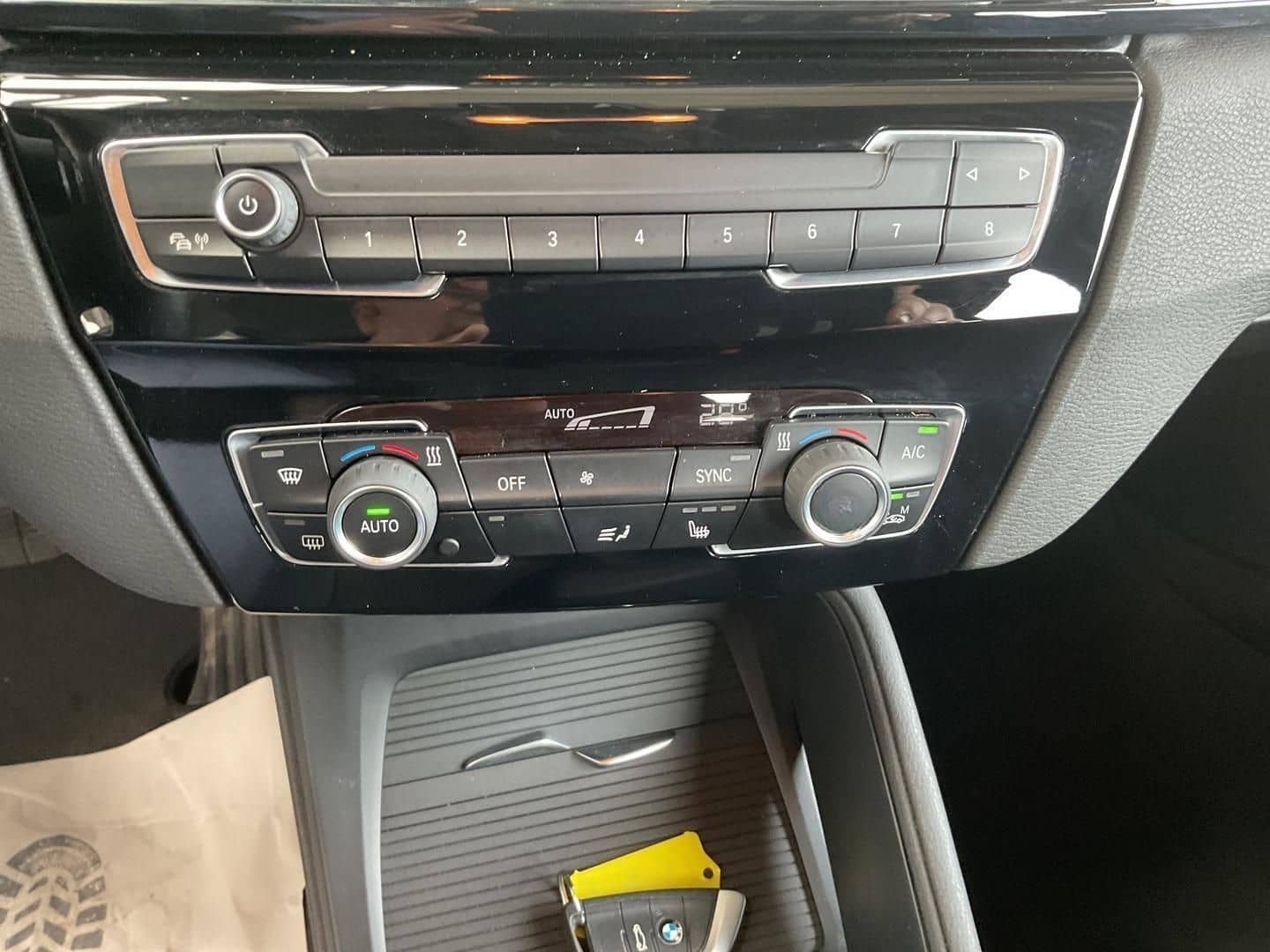 BMW X1 sDrive18d AHK Navi SHZ LED el-HK Klimaautom foto 12