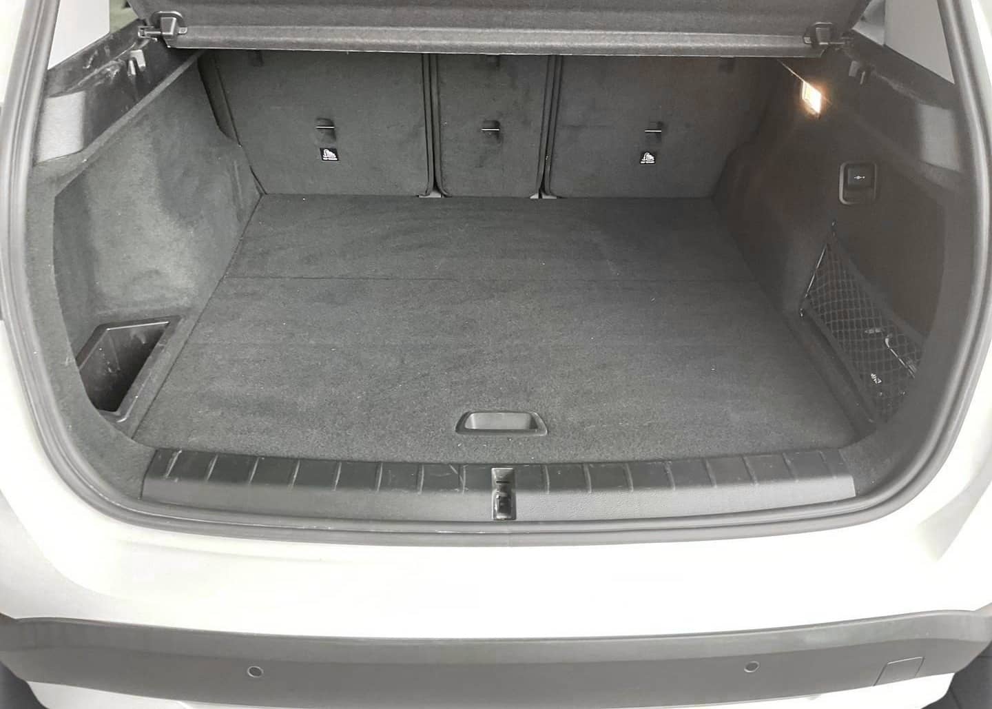 BMW X1 sDrive18d AHK Navi SHZ LED el-HK Klimaautom foto 17