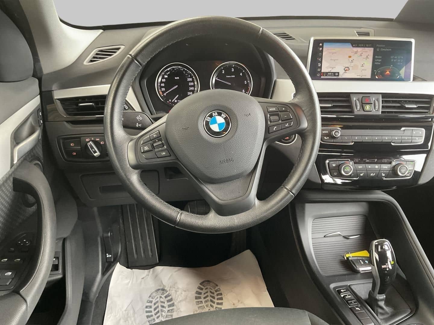 BMW X1 sDrive18d AHK Navi SHZ LED el-HK Klimaautom foto 7